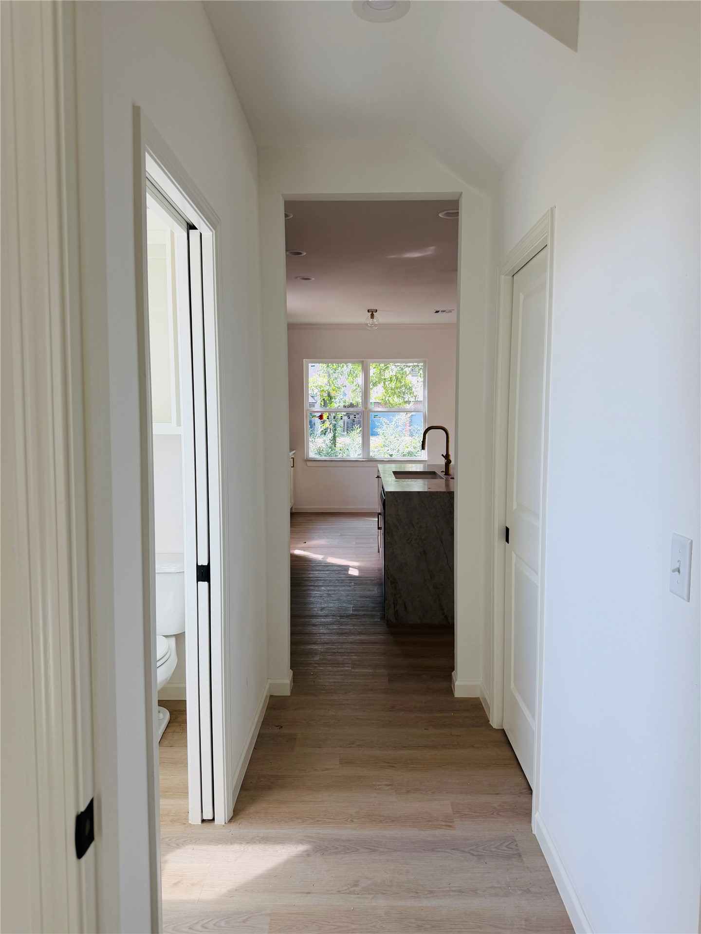 1515 N Waco Avenue Property Photo 12