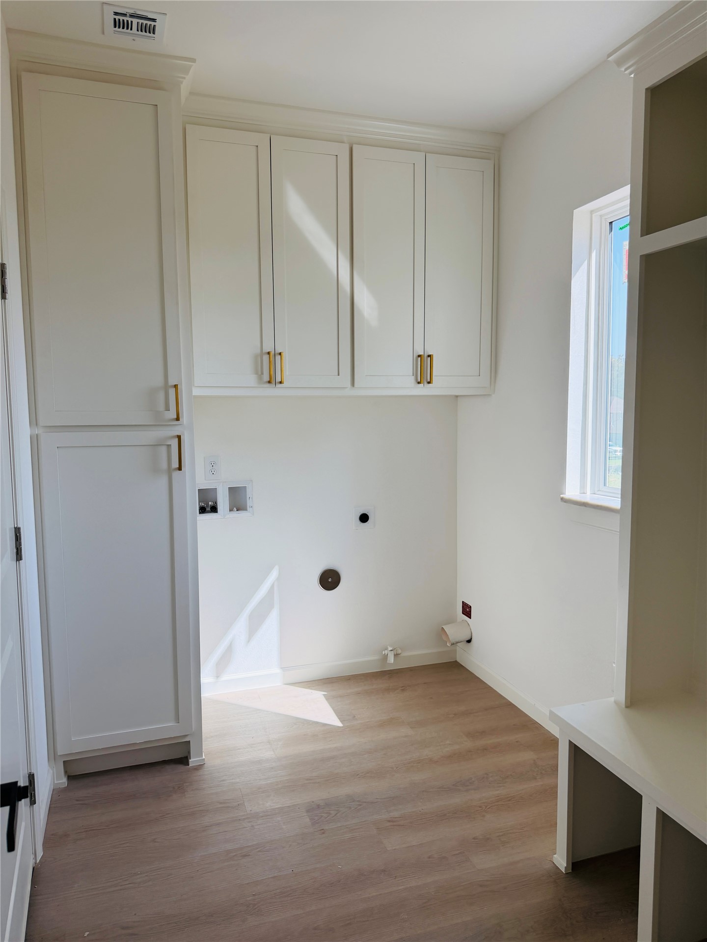 1515 N Waco Avenue Property Photo 27