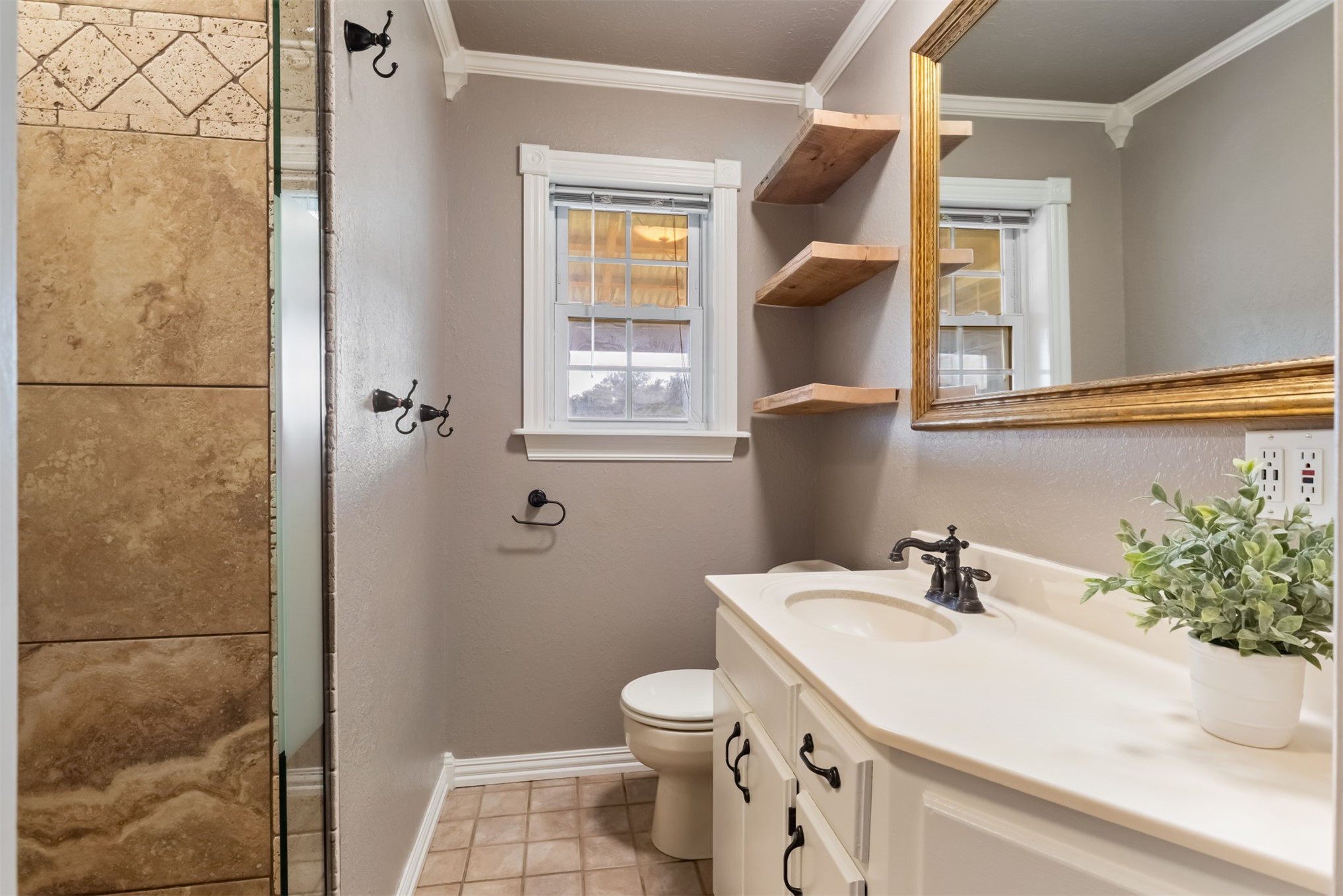 10102 N 161st East Avenue Property Photo 34