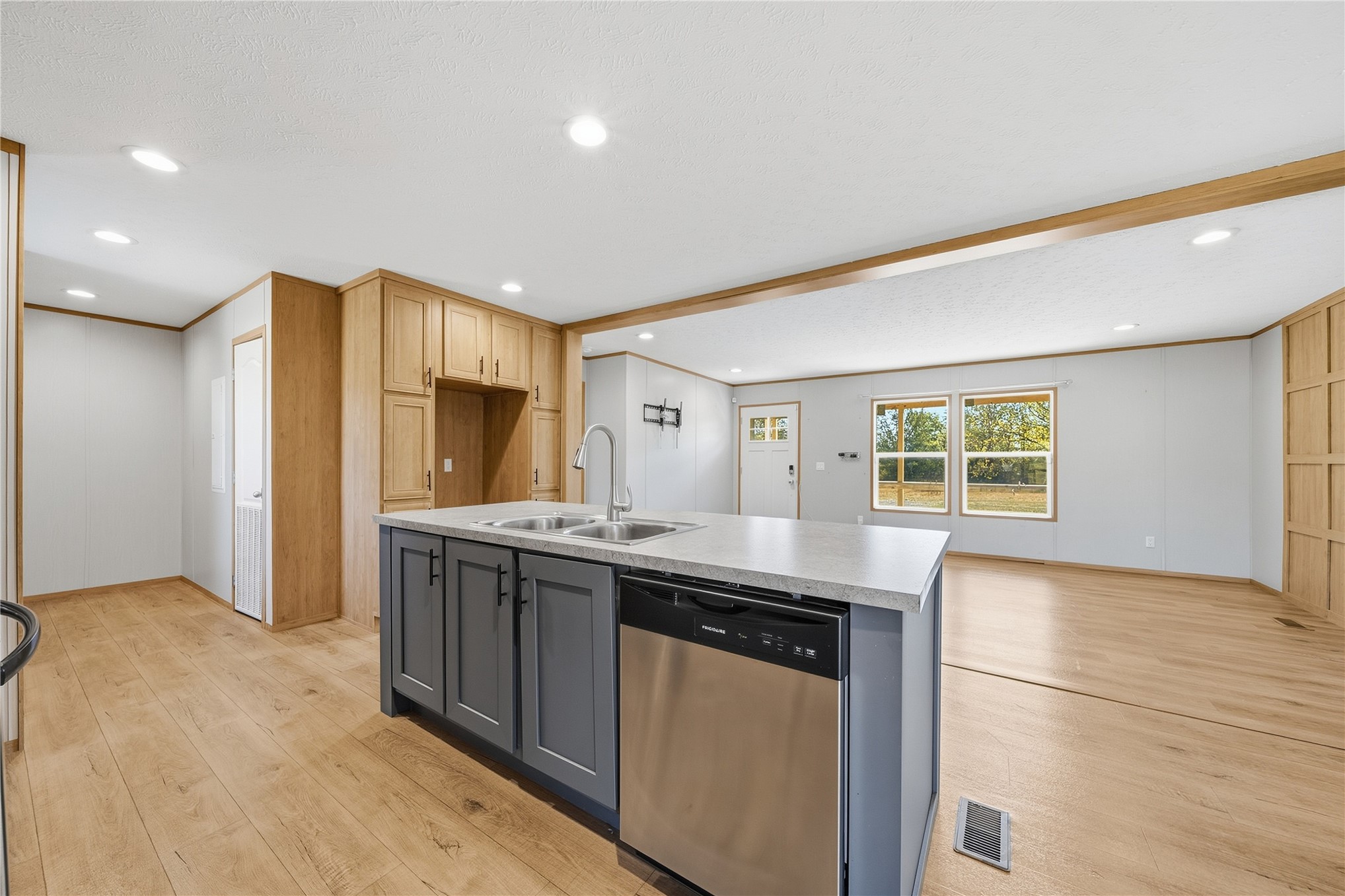 615 Jonathan Place Property Photo 14