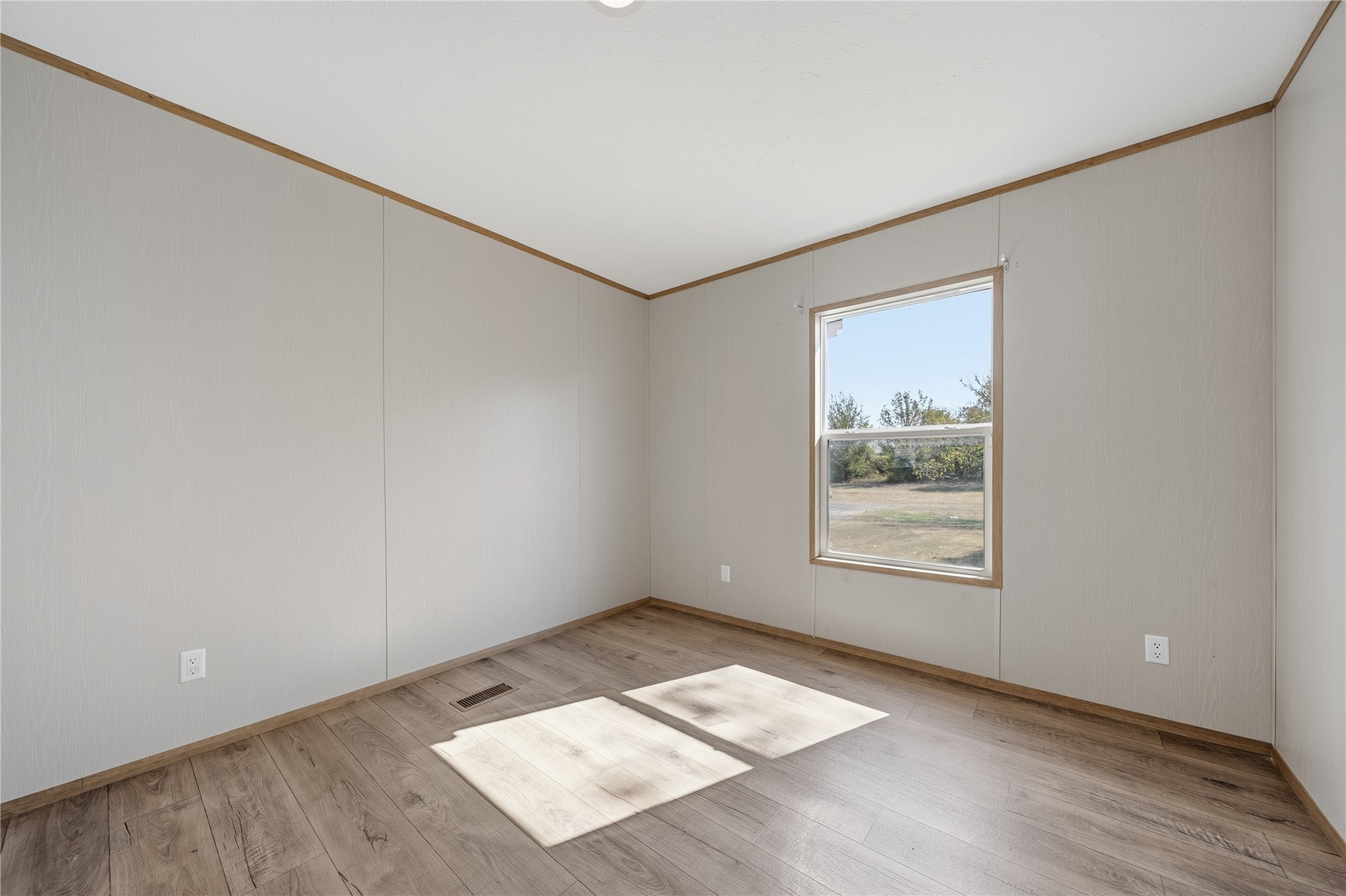 615 Jonathan Place Property Photo 26