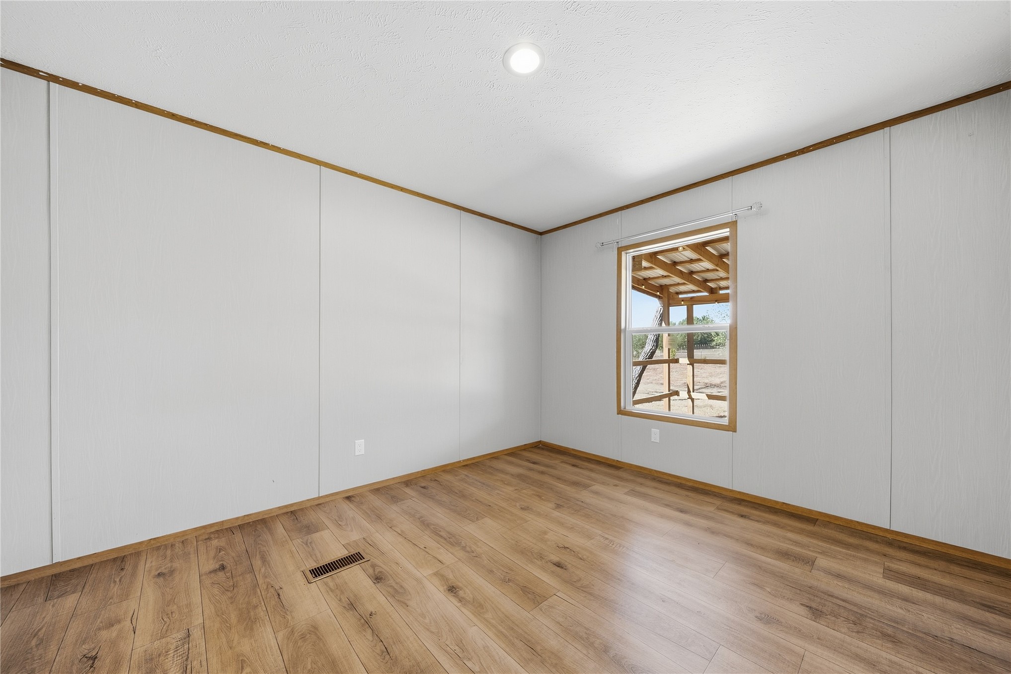 615 Jonathan Place Property Photo 30