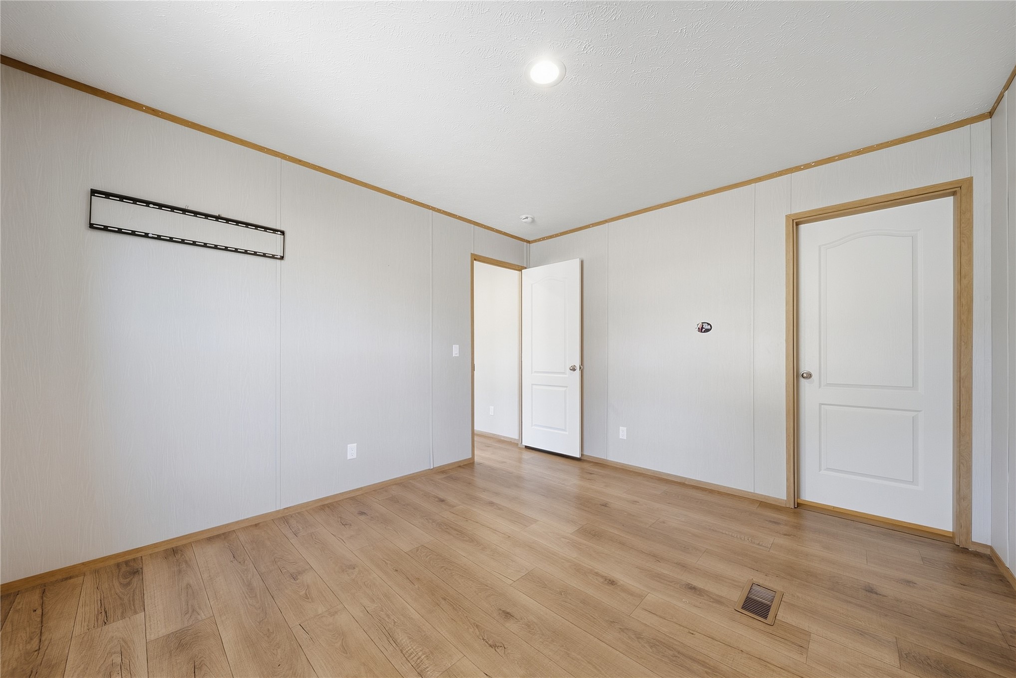 615 Jonathan Place Property Photo 31