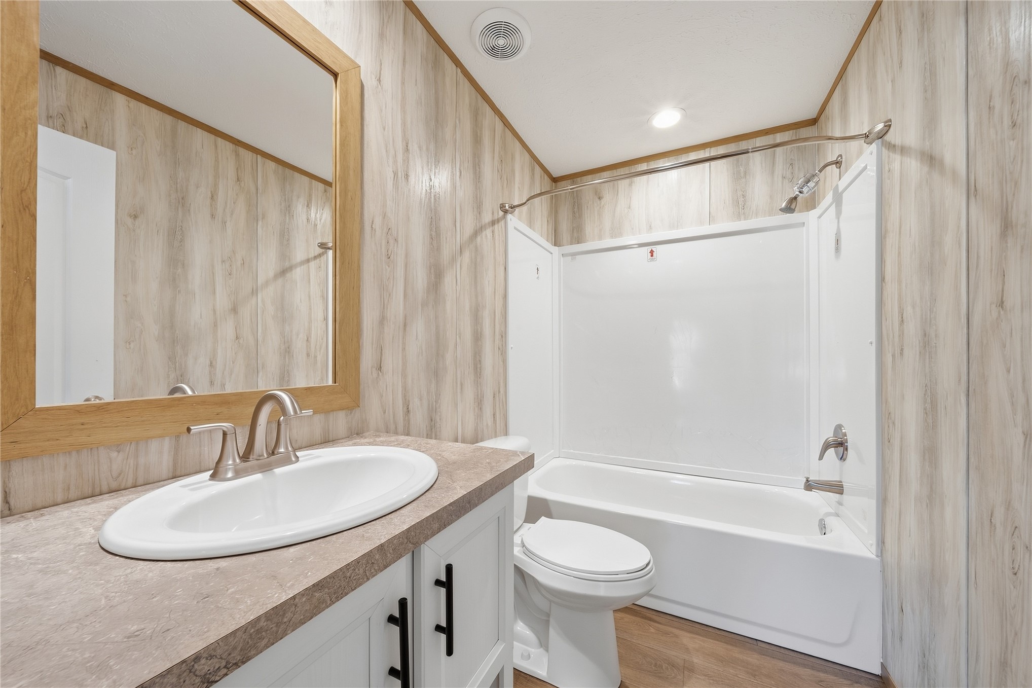 615 Jonathan Place Property Photo 32