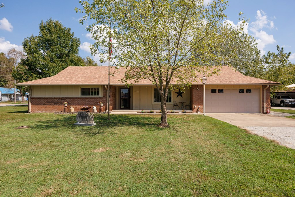 701 Park Boulevard Property Photo 1