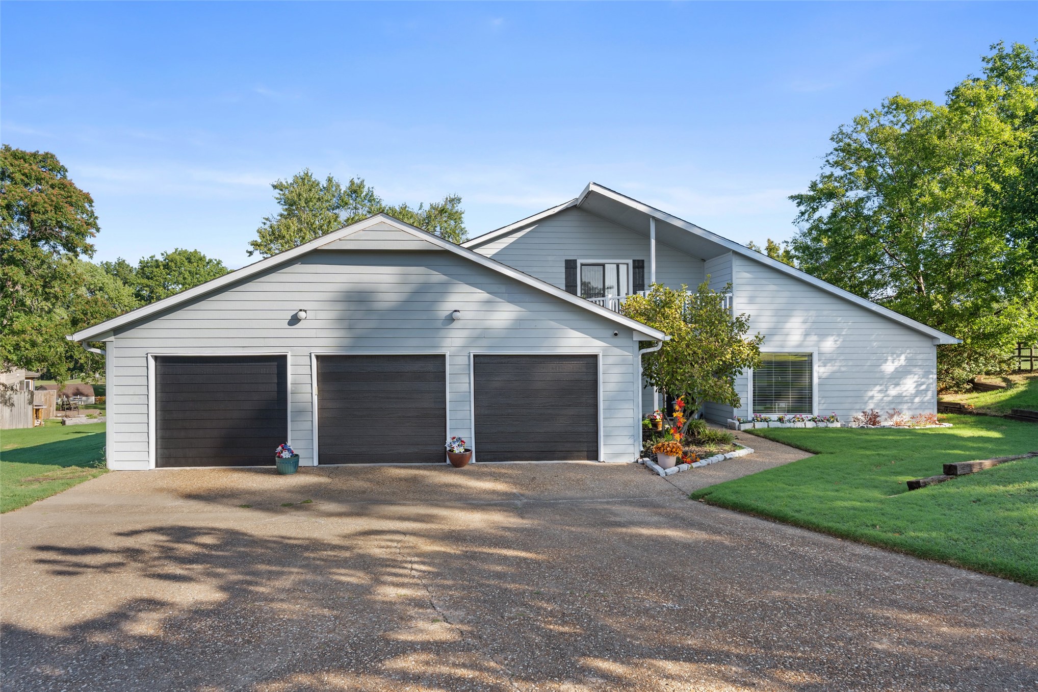 201 Clear Ridge Court