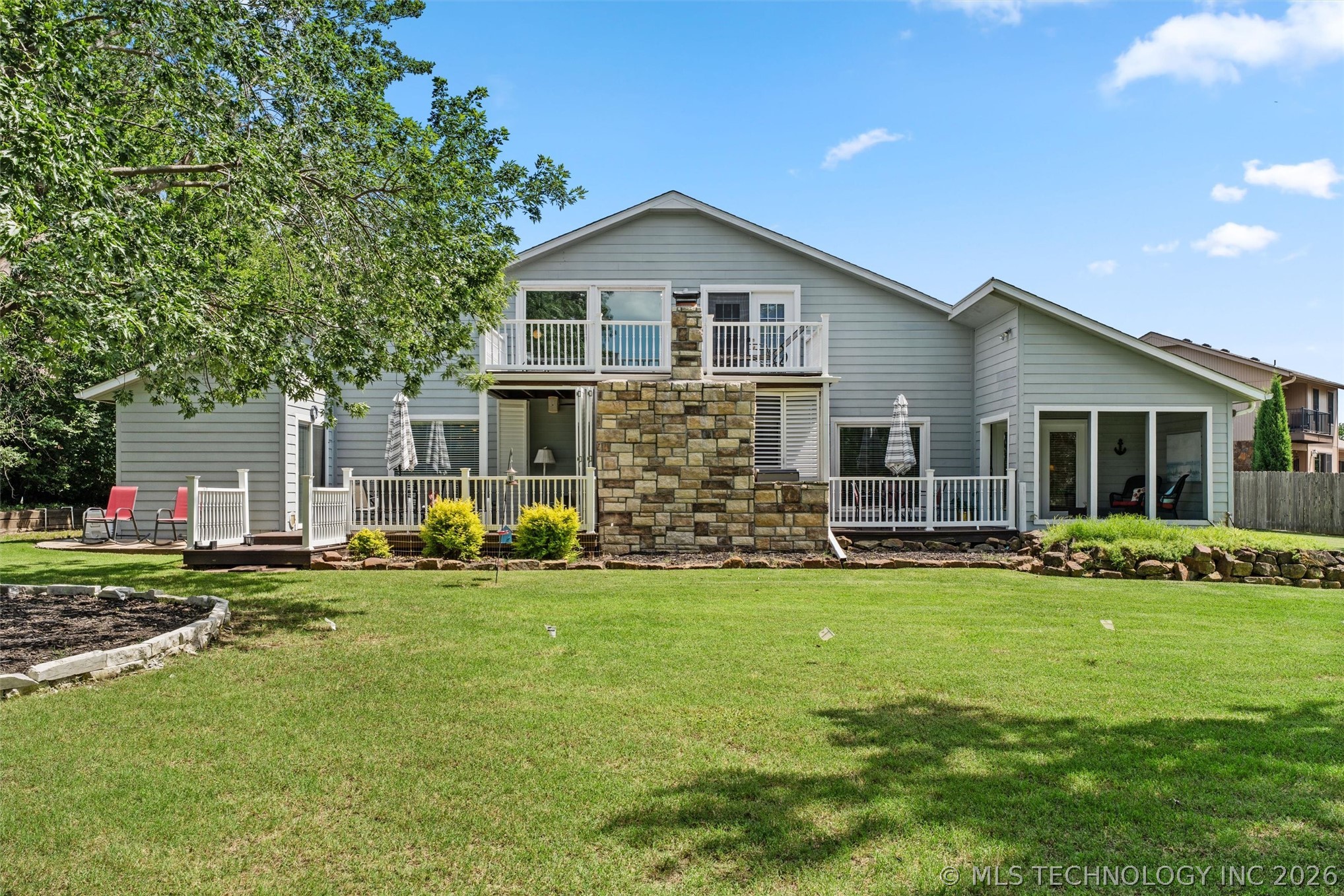 201 Clear Ridge Court Property Photo 4