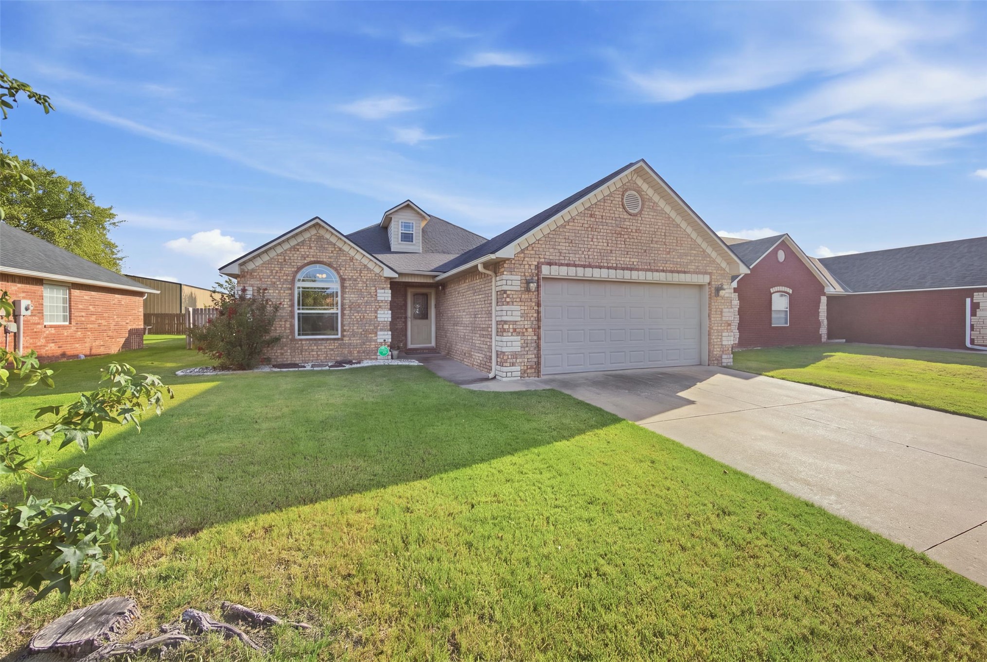 1408 Sweet Gum Property Photo 1