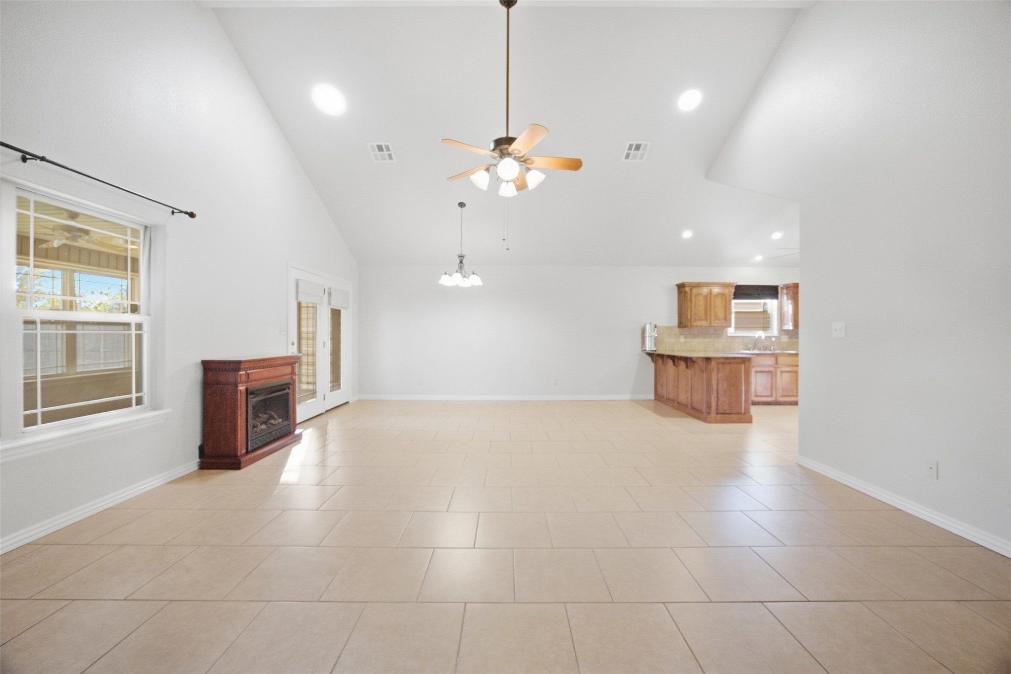 1408 Sweet Gum Property Photo 6