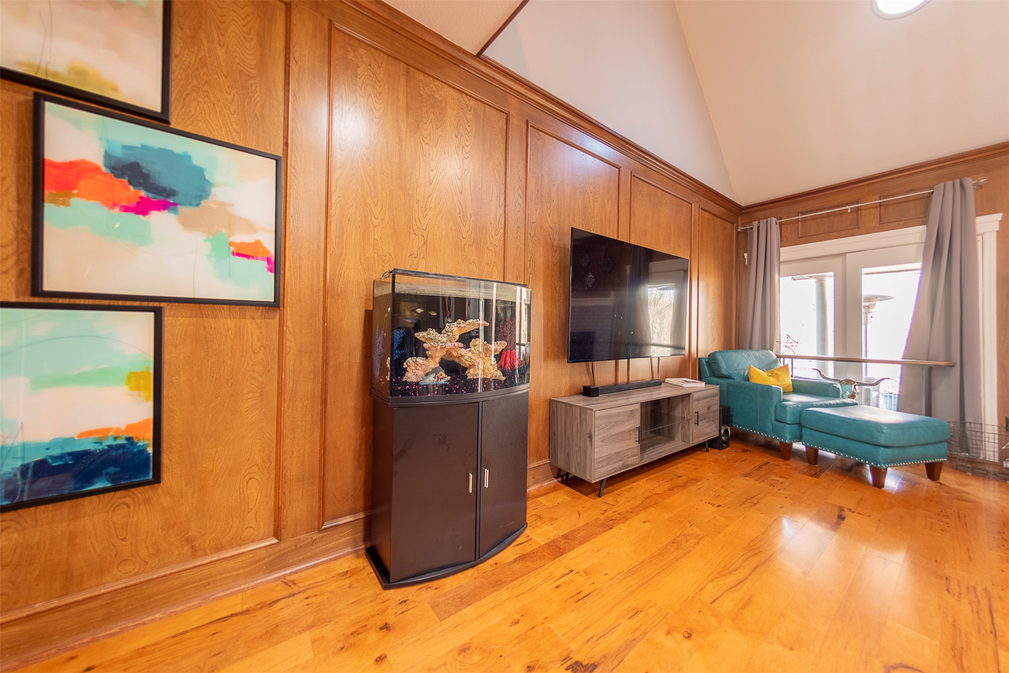 10215 E 98th Street Property Photo 6