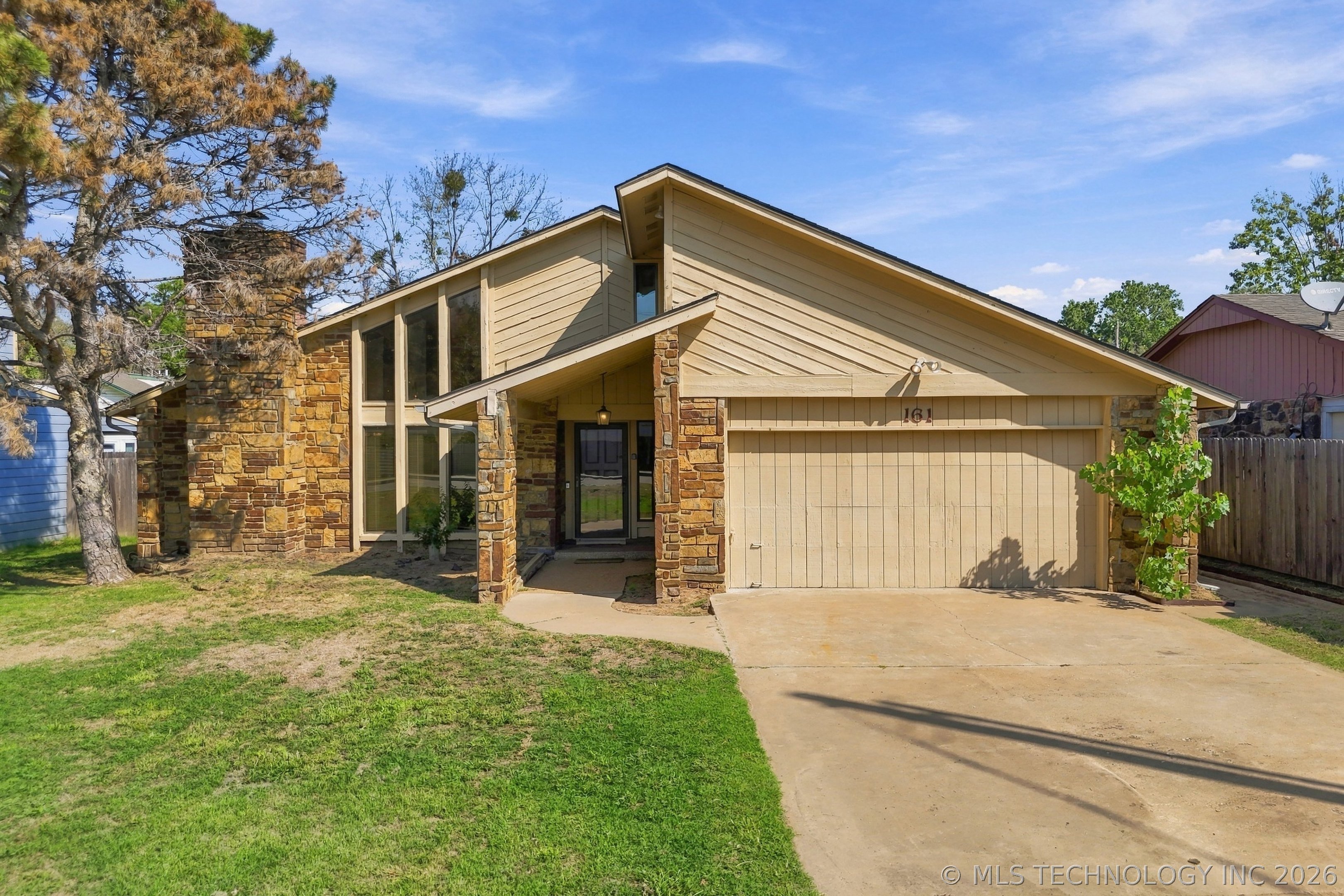 161 E K Place Property Photo 1