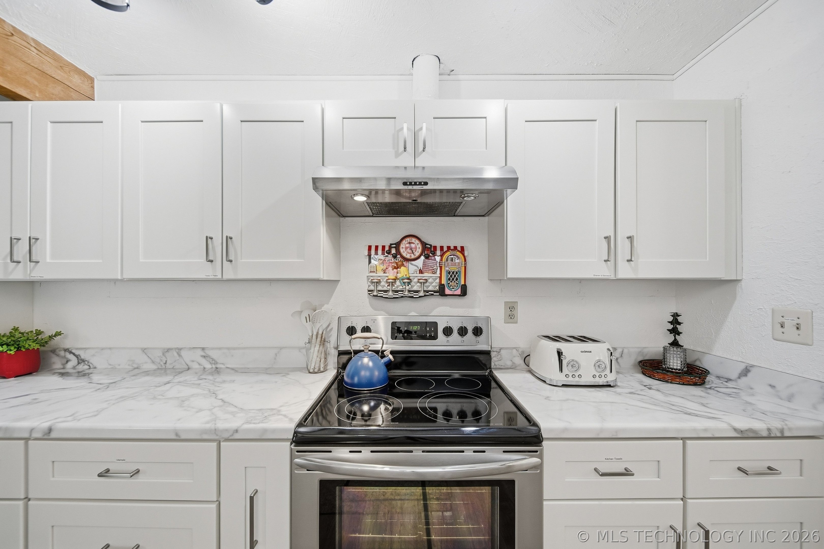 161 E K Place Property Photo 10