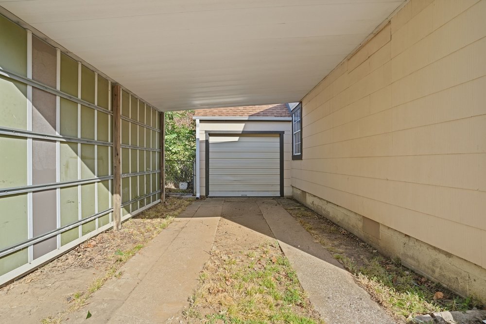 1339 N Winston Avenue Property Photo 17