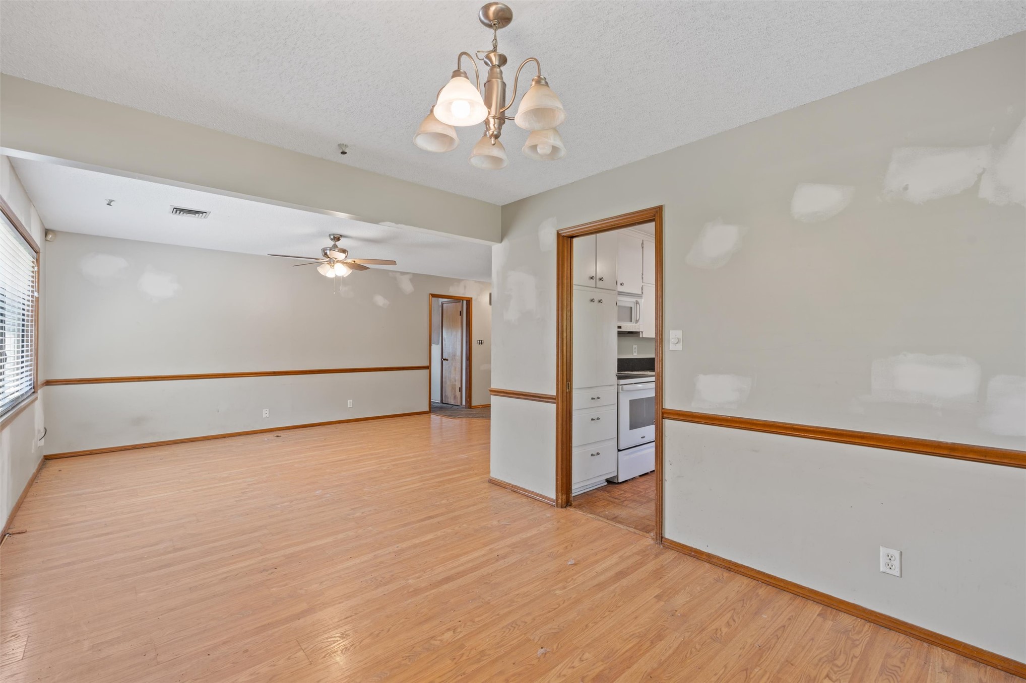 1208 Se Swan Drive Property Photo 9