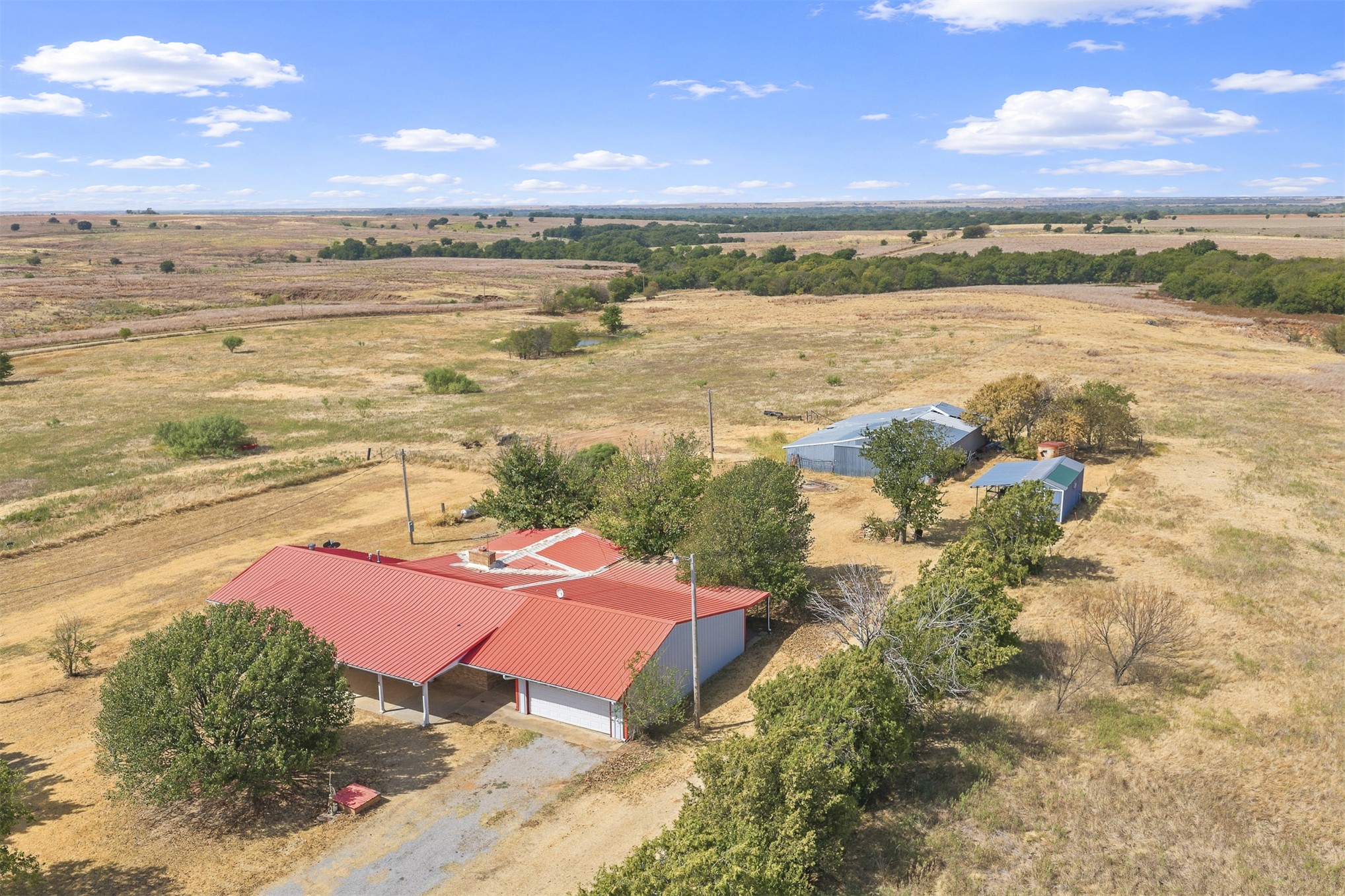 13873 N 2760 Road Property Photo 1