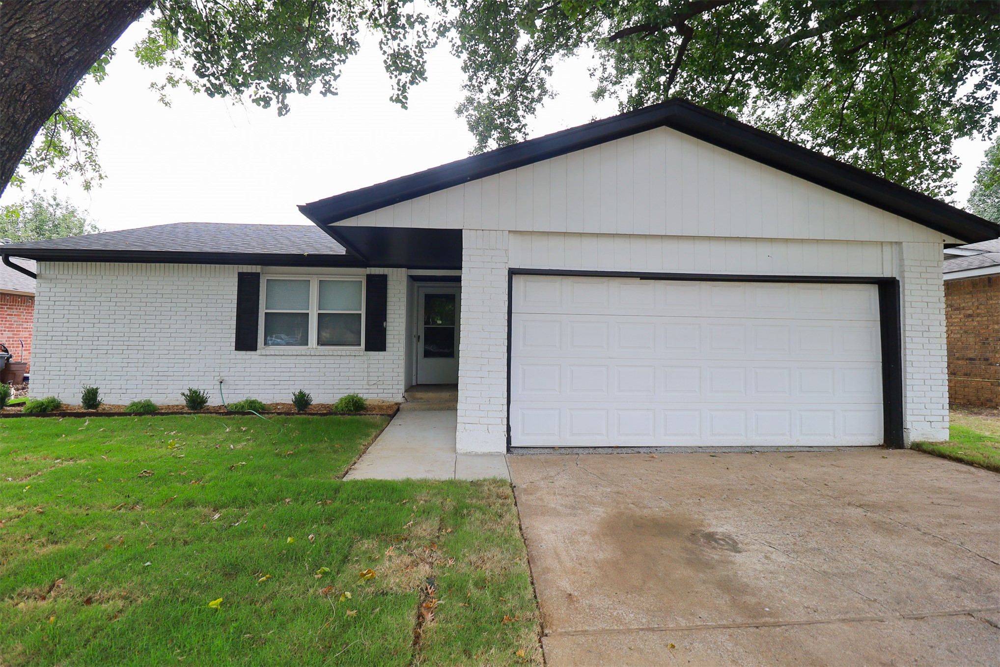 1509 W Vandalia Street Property Photo 1