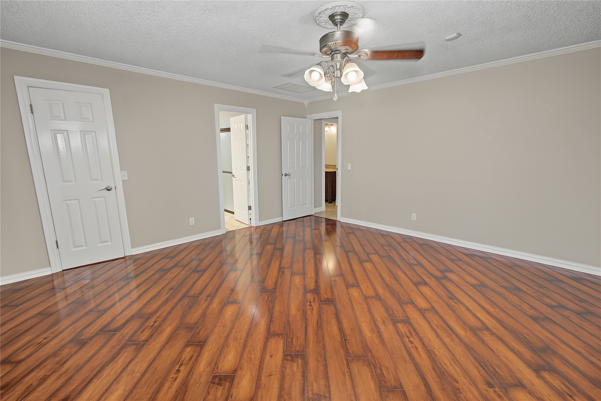11705 S 250th East Avenue Property Photo 14