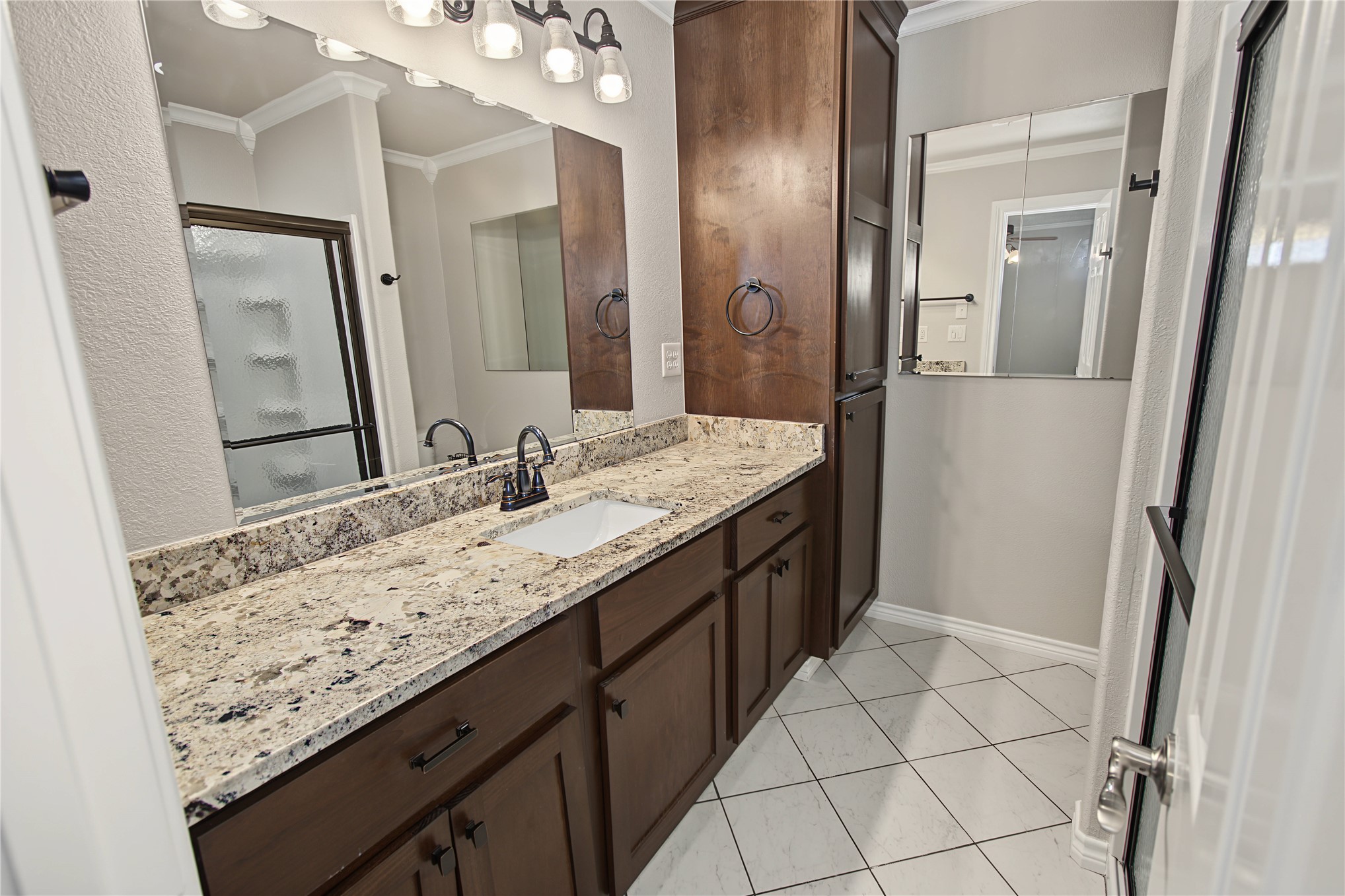 11705 S 250th East Avenue Property Photo 15