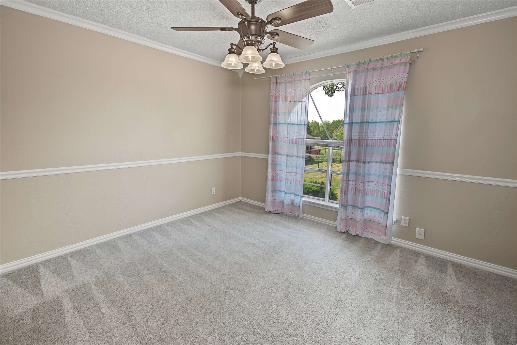11705 S 250th East Avenue Property Photo 17