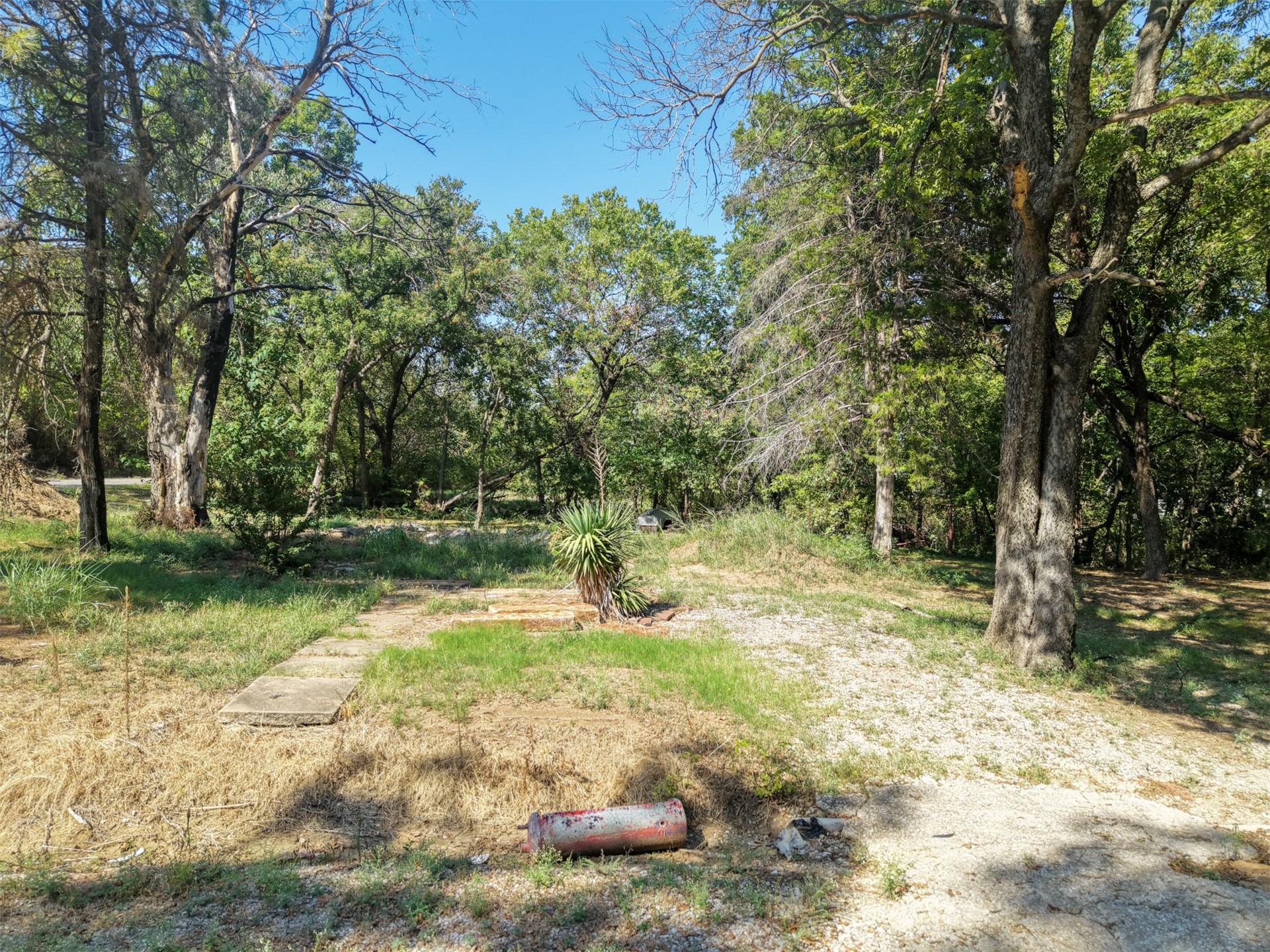 523 W 9th Street Property Photo 12