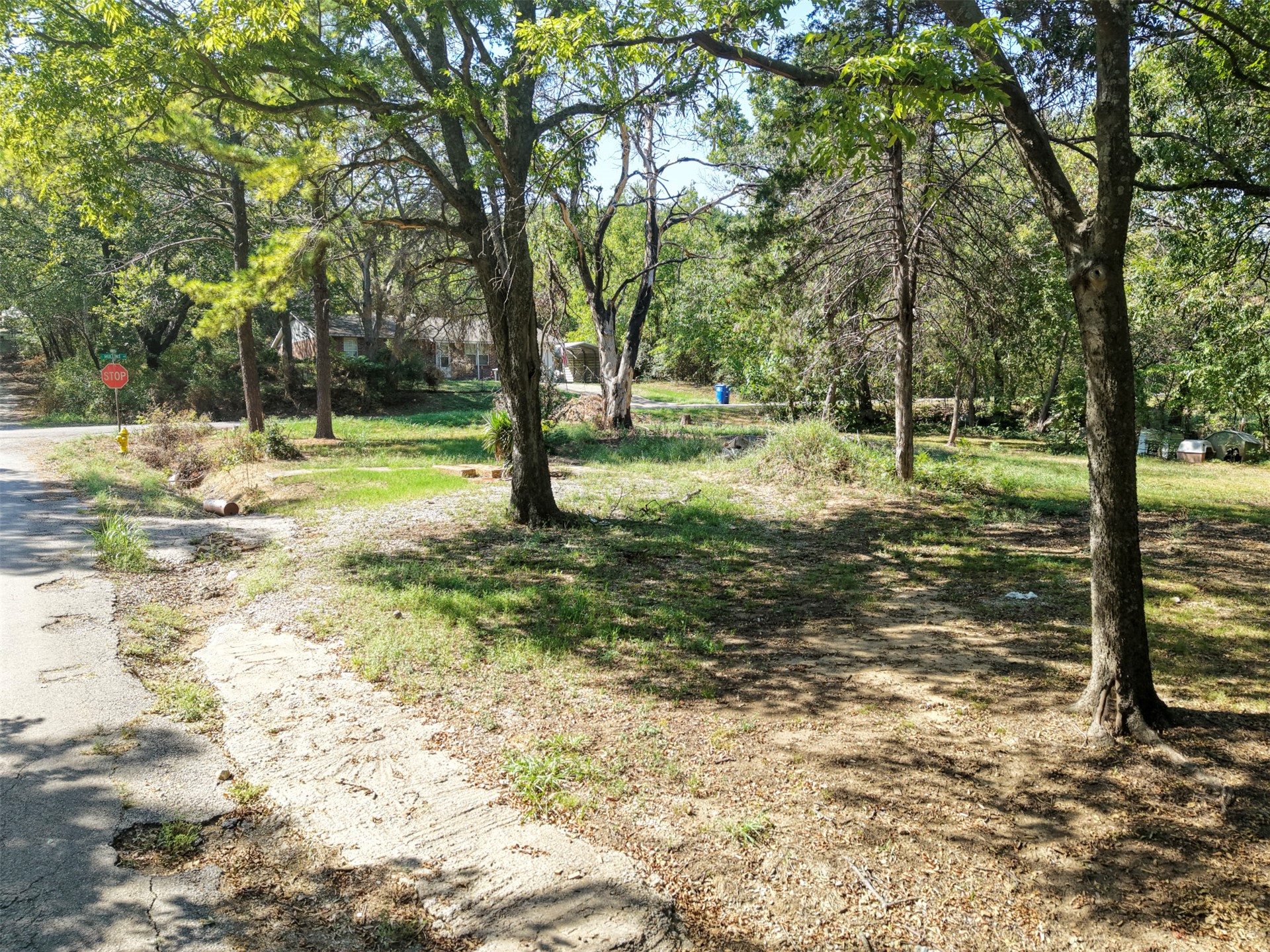 523 W 9th Street Property Photo 16