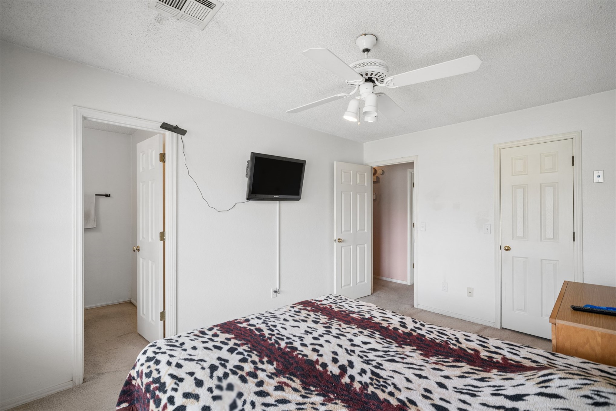 13609 E 15th Street Property Photo 21