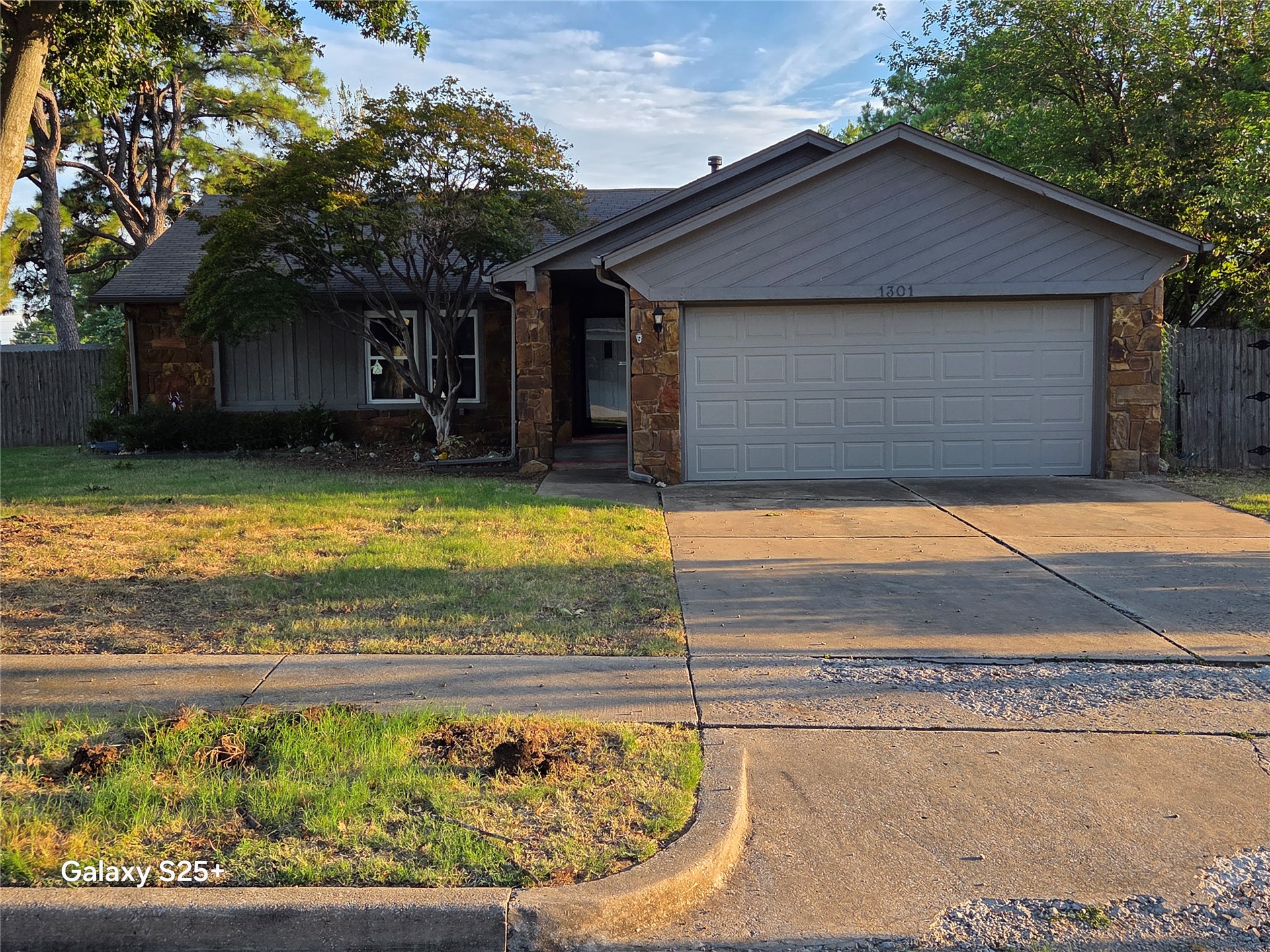 1301 W Orlando Place Property Photo 1