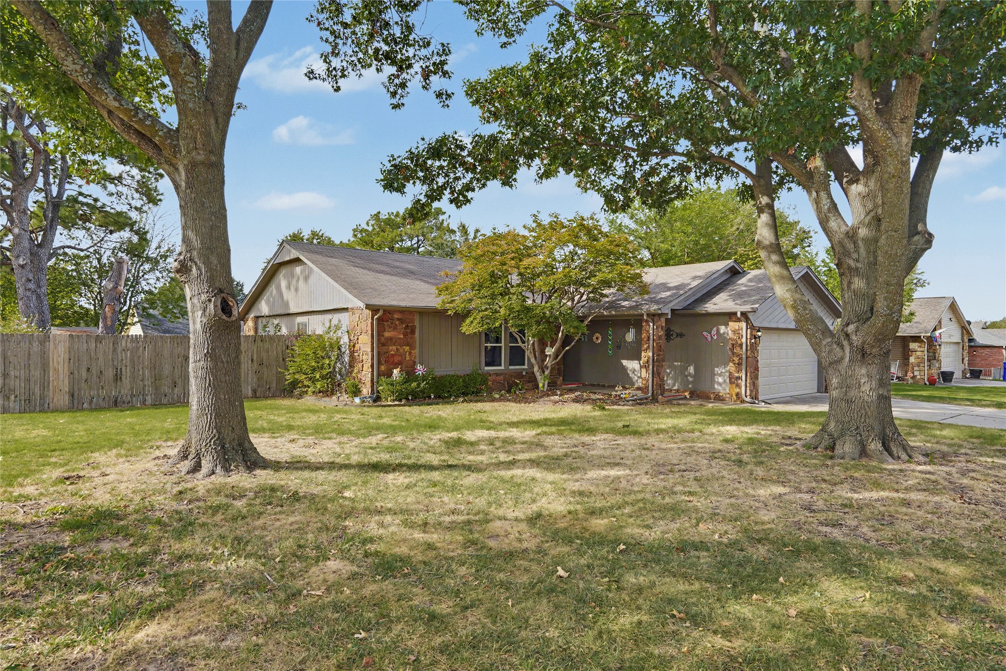 1301 W Orlando Place Property Photo 3