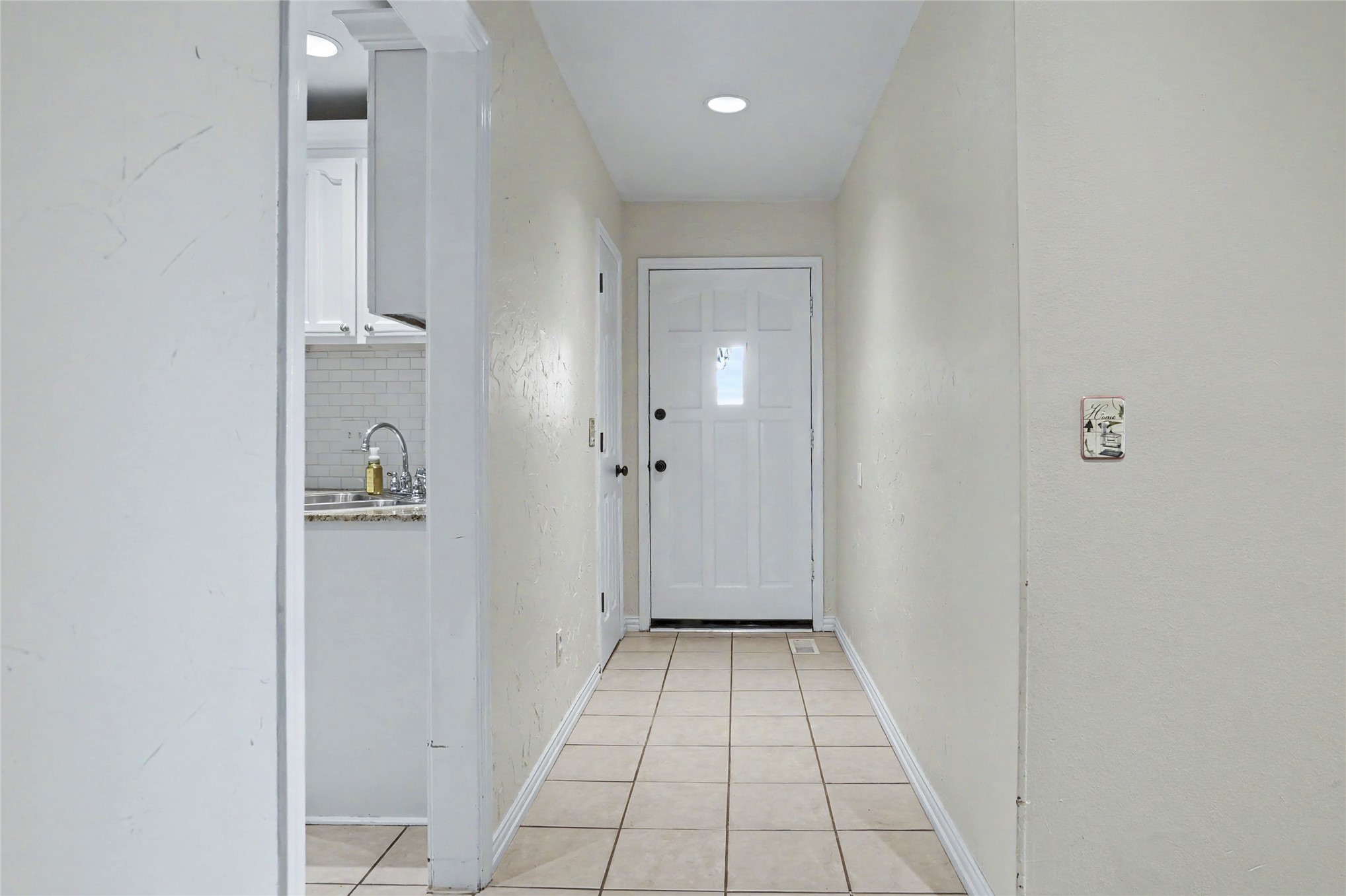 1301 W Orlando Place Property Photo 6