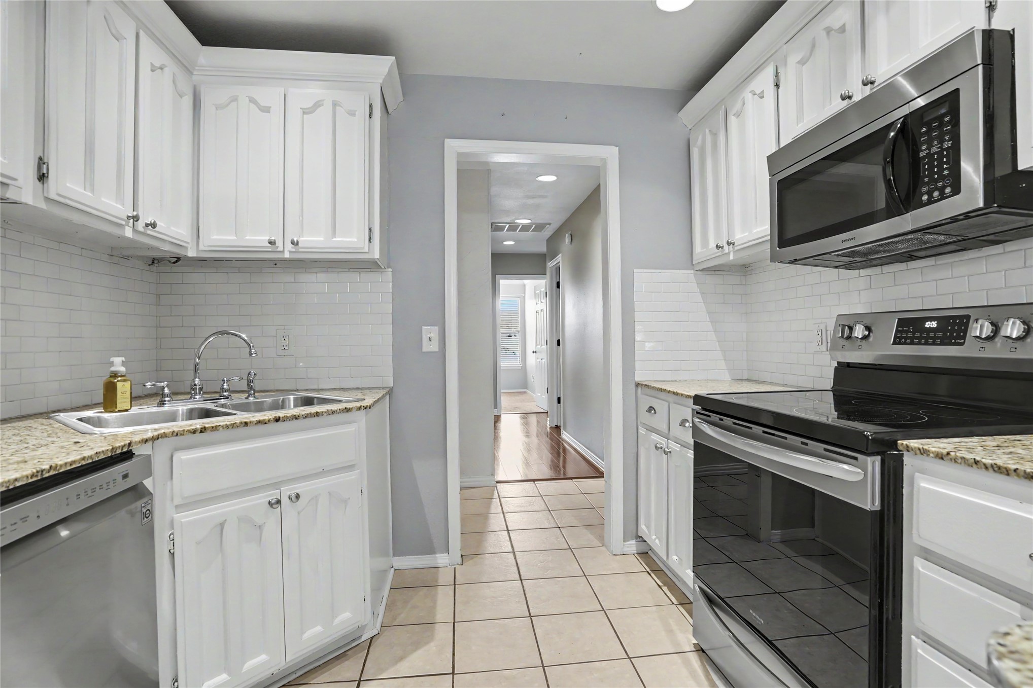 1301 W Orlando Place Property Photo 18