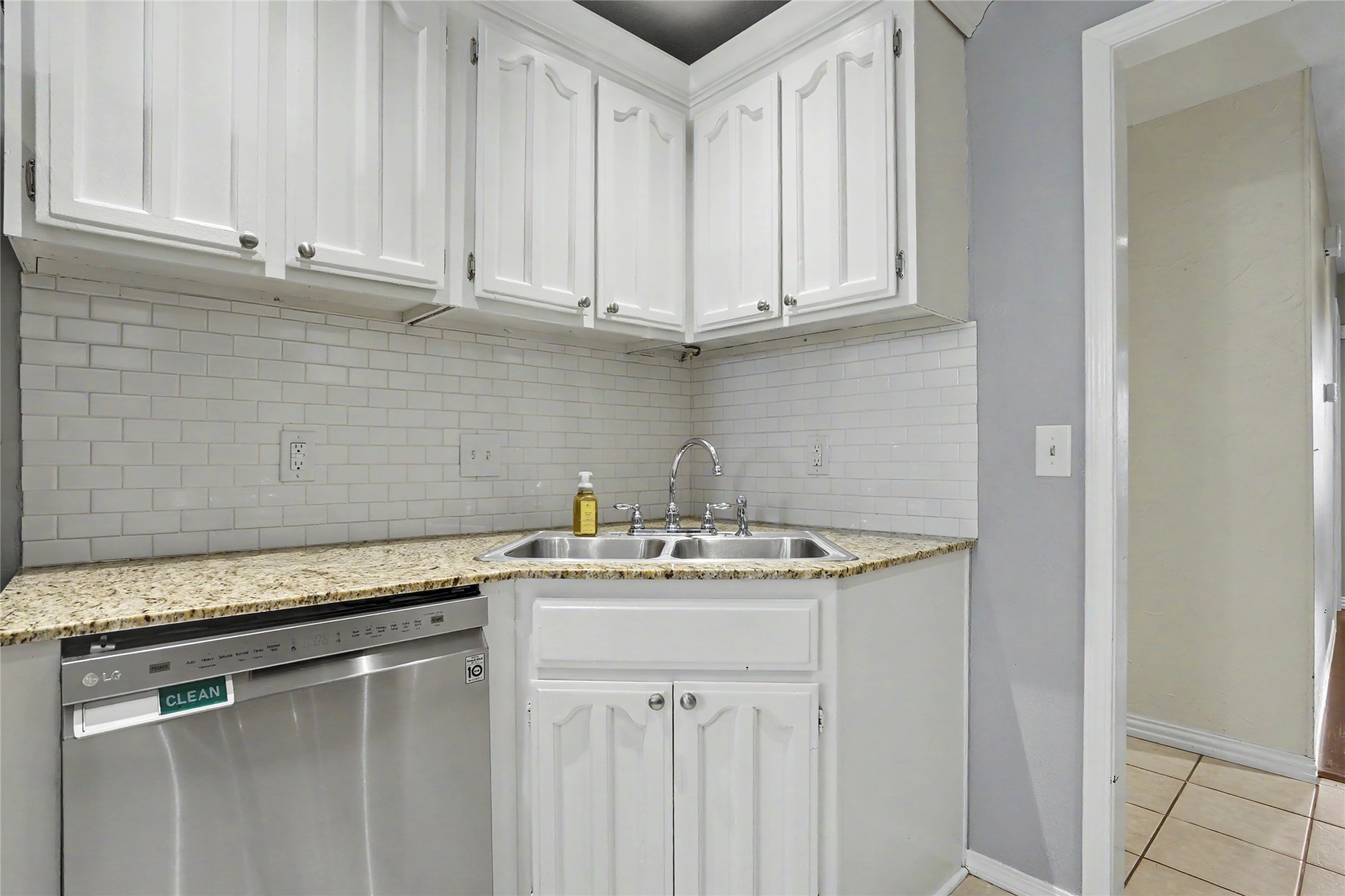 1301 W Orlando Place Property Photo 20
