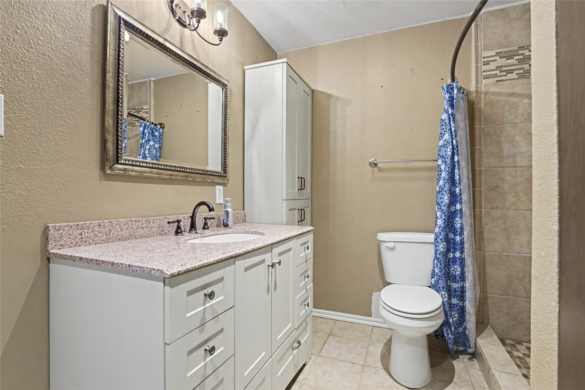 1301 W Orlando Place Property Photo 27