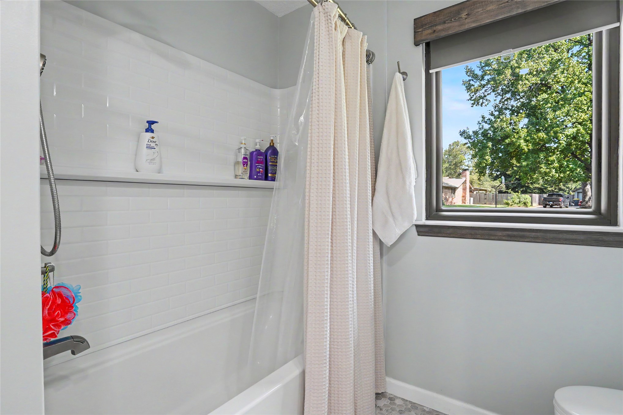11716 S 85th East Avenue Property Photo 15