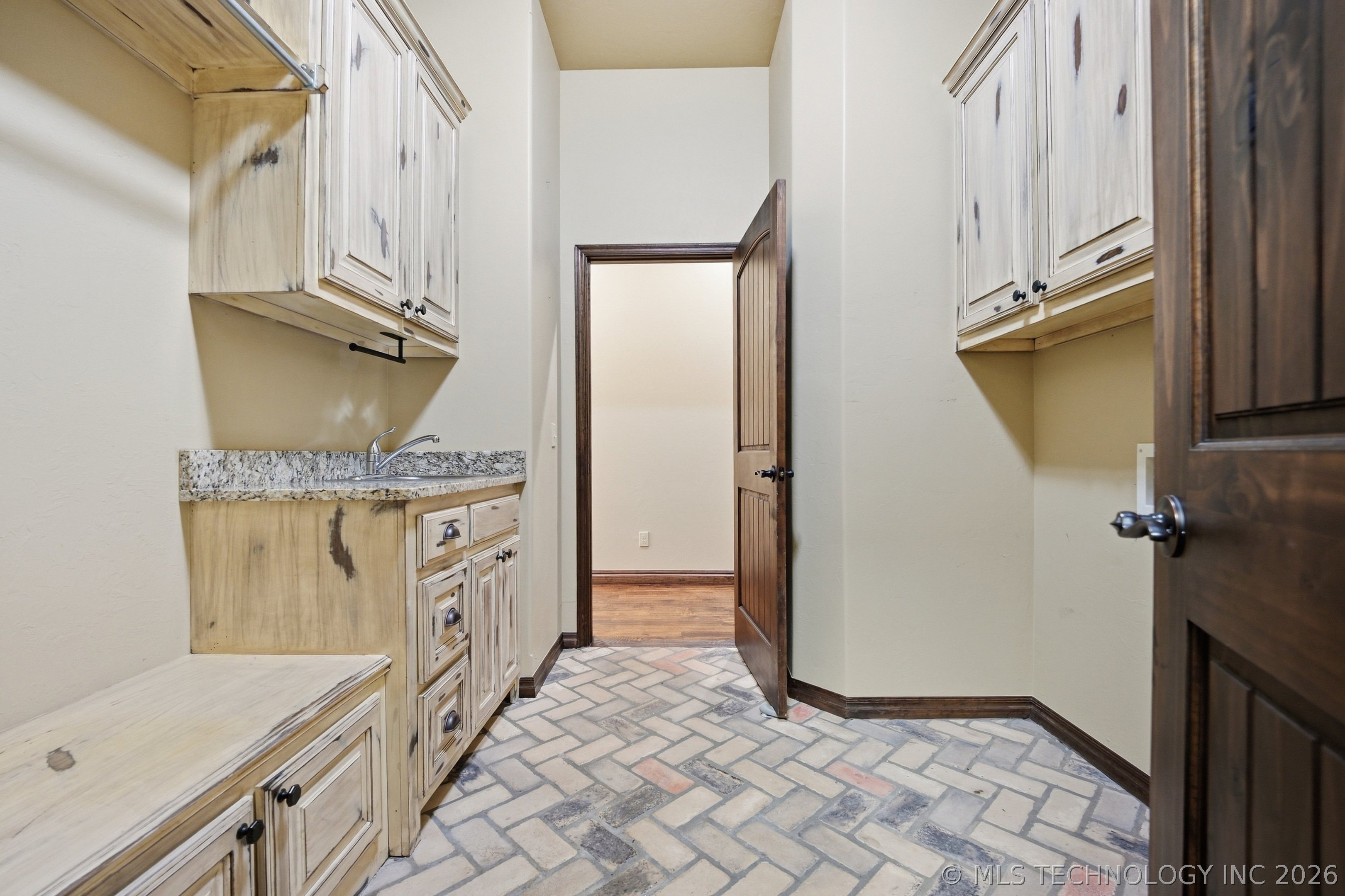 4005 Wayfield Avenue Property Photo 45