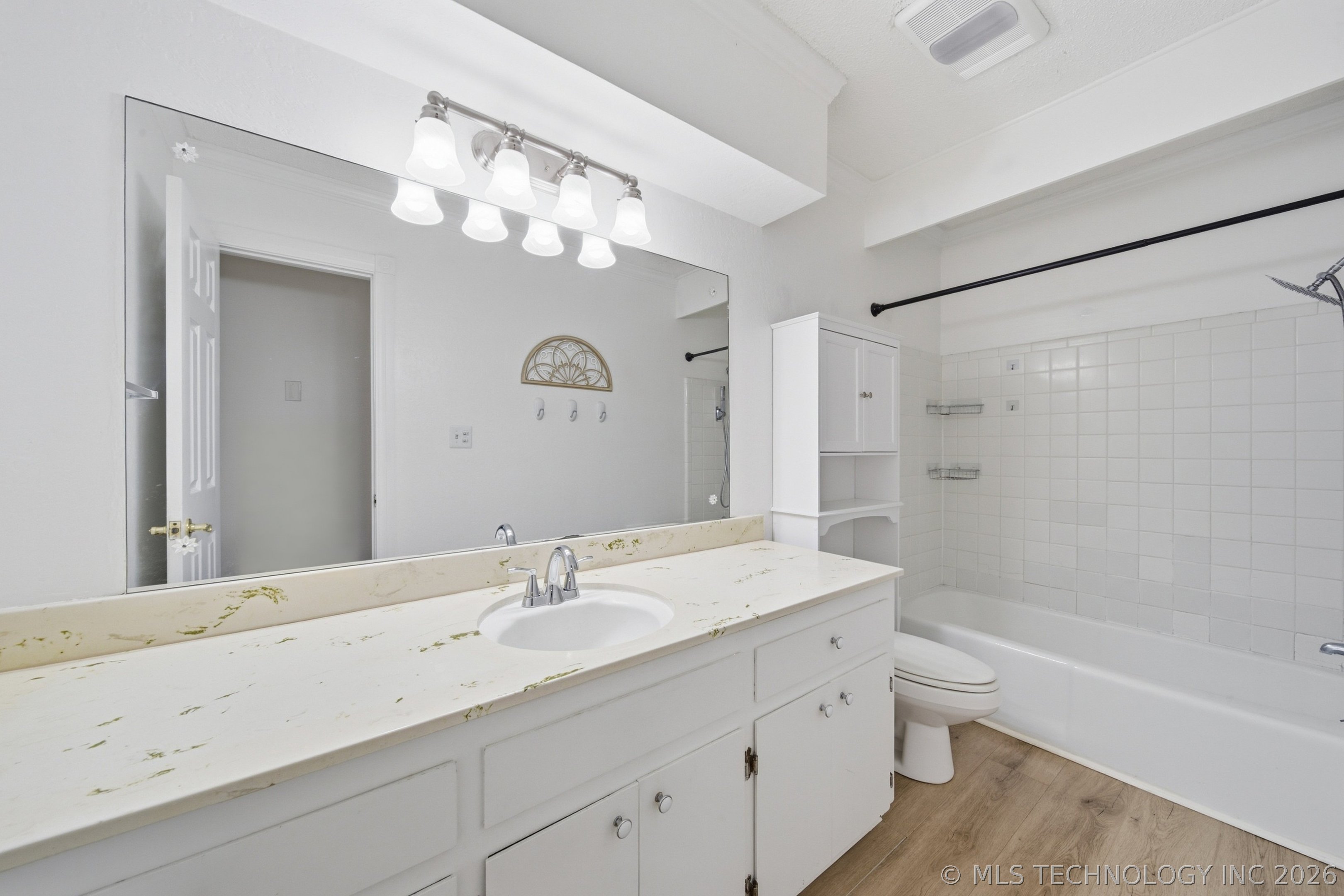 12911 S 123rd East Avenue Property Photo 24