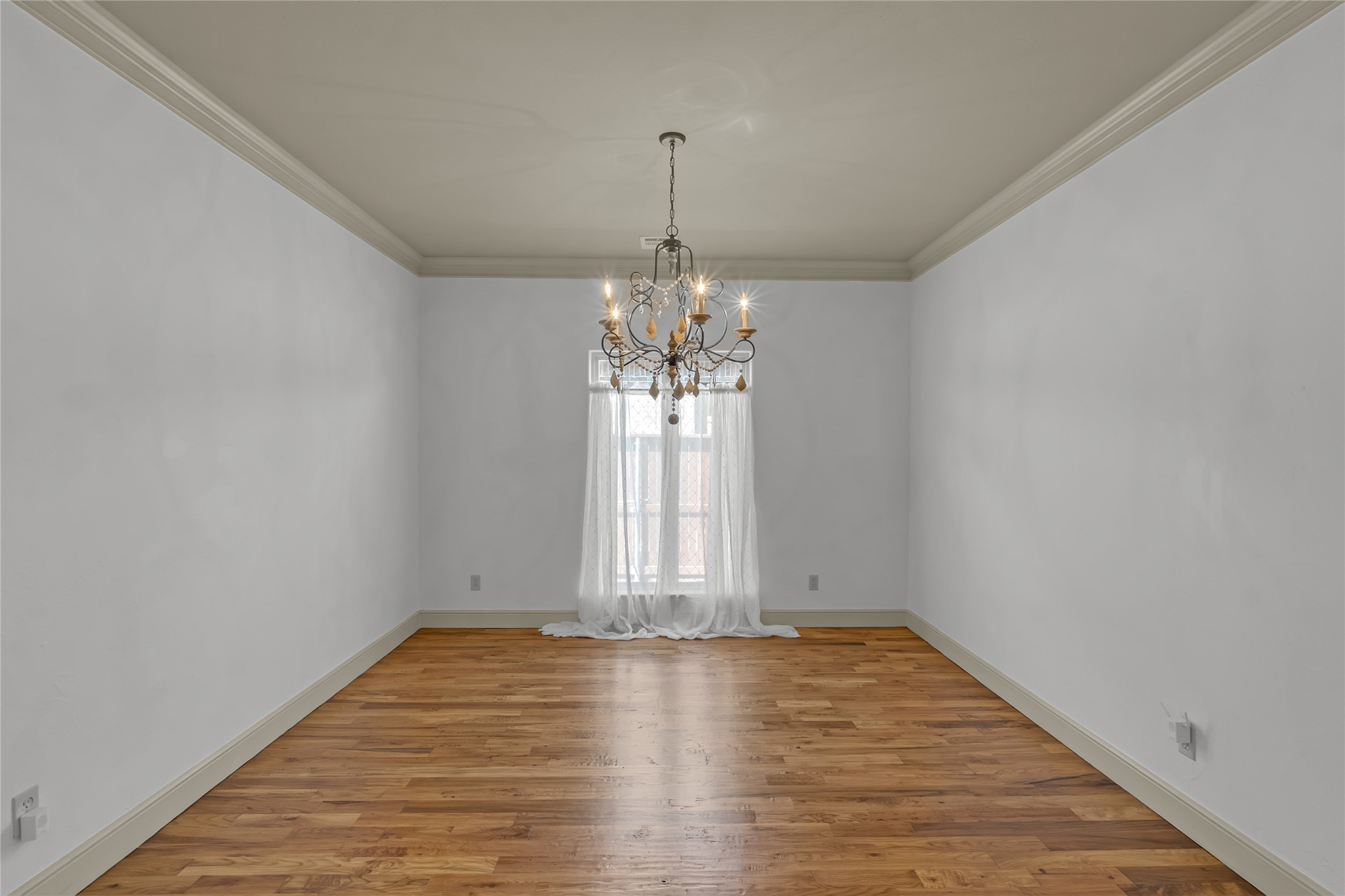 3317 W Gary Street Property Photo 32