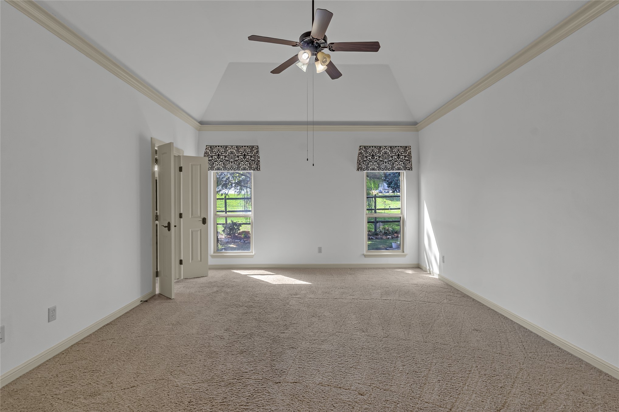 3317 W Gary Street Property Photo 38