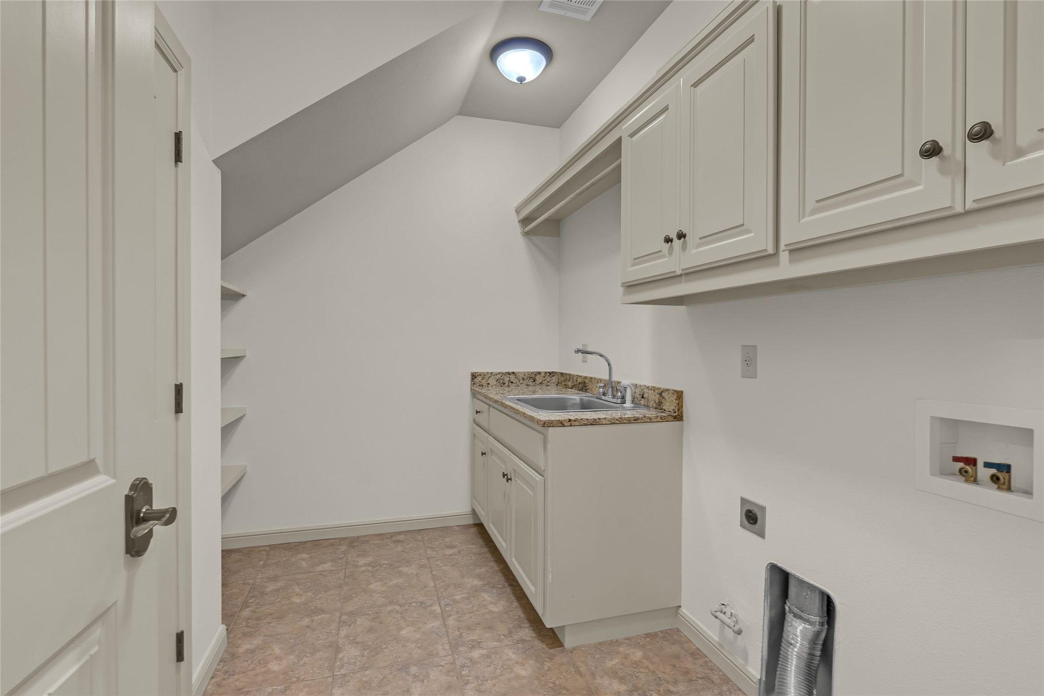 3317 W Gary Street Property Photo 59