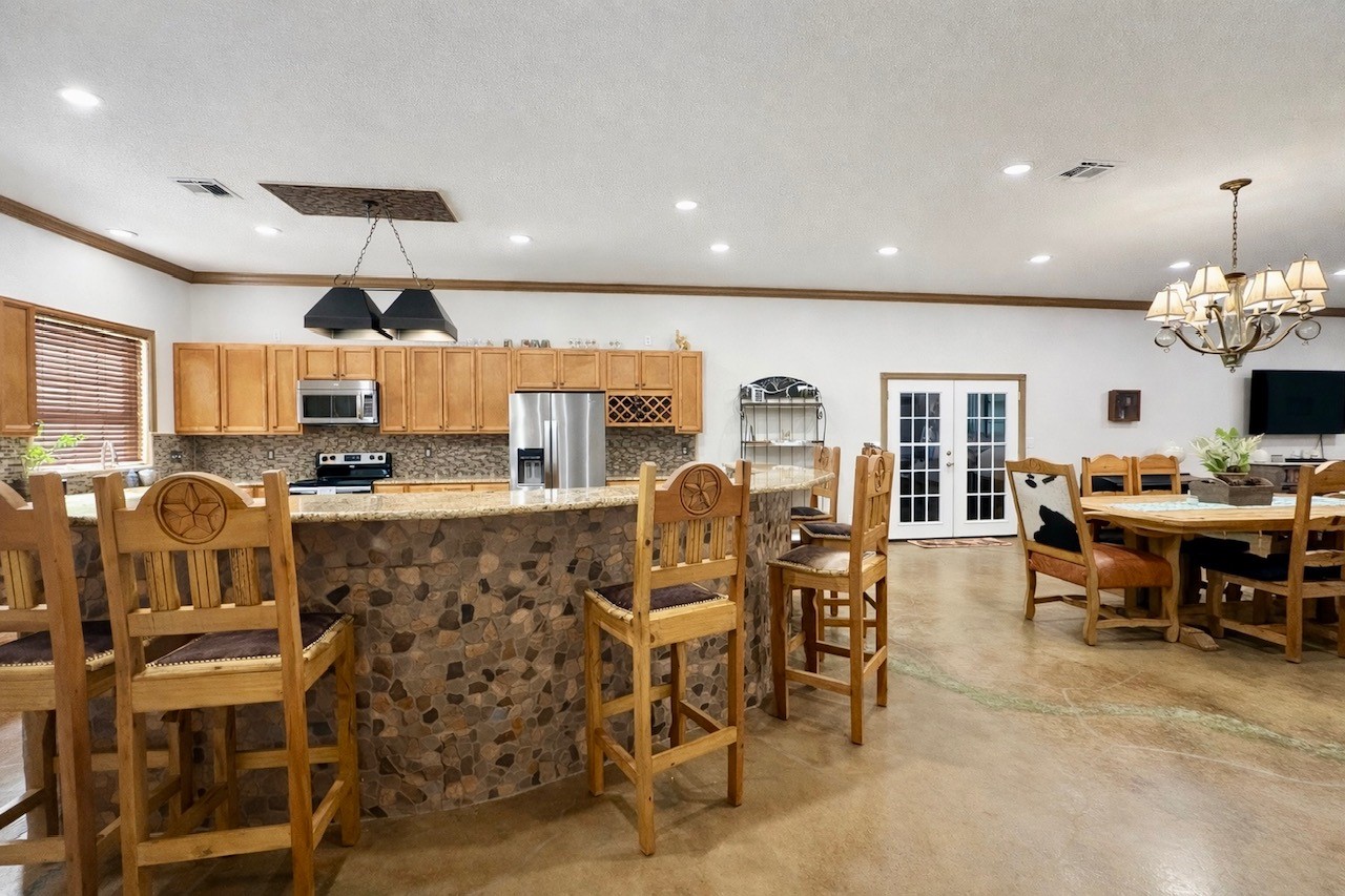 12393 Waynes Place Property Photo 9