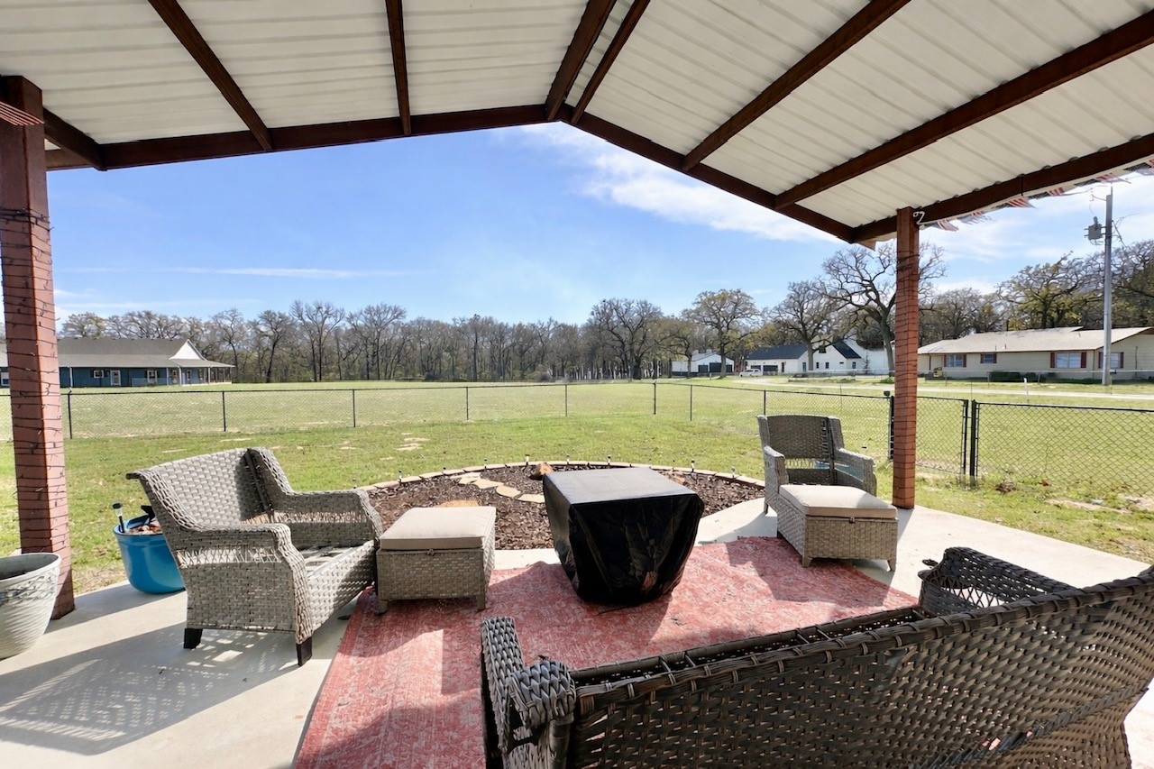 12393 Waynes Place Property Photo 16