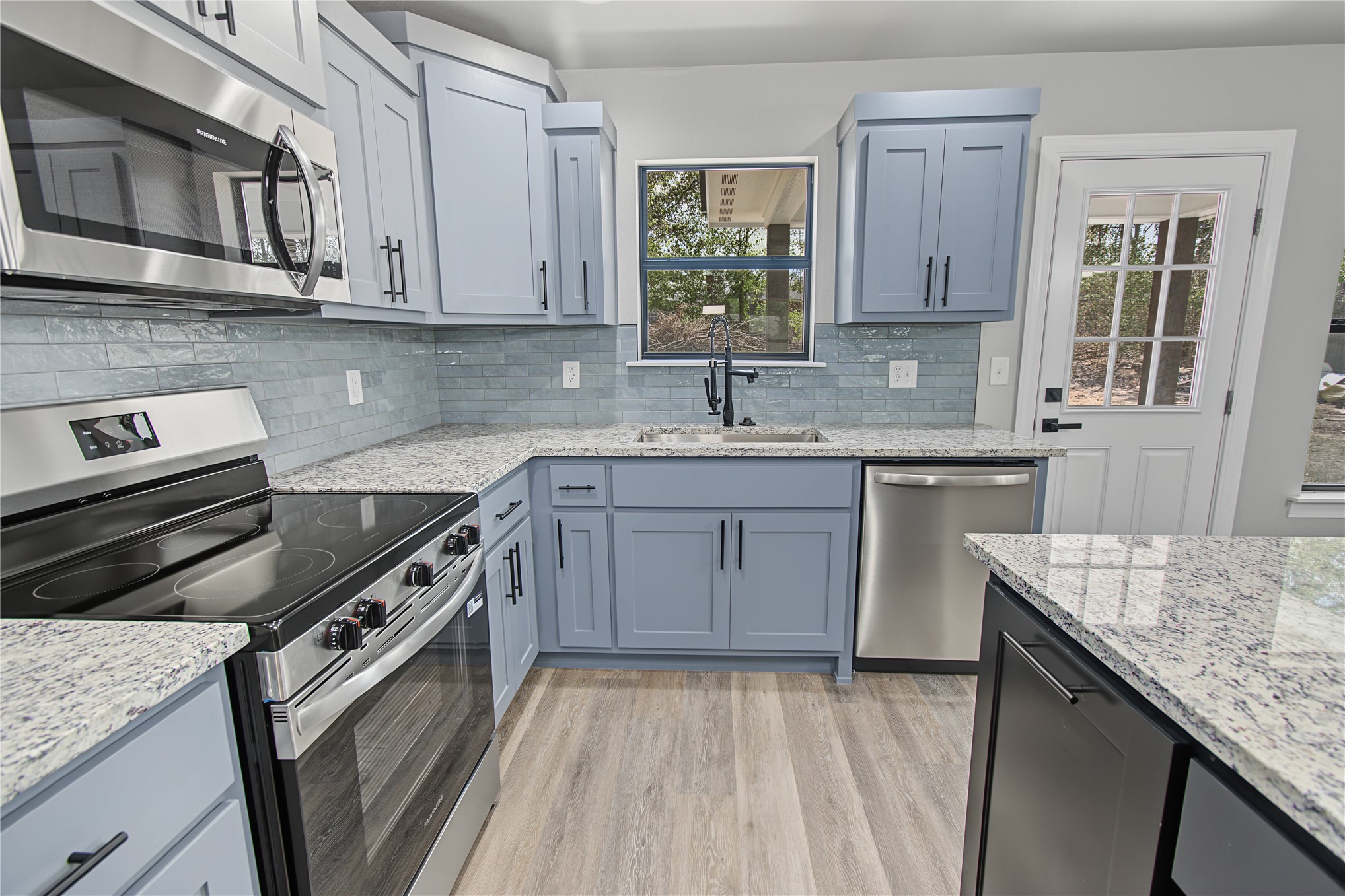 1809 Deer Run Property Photo 8