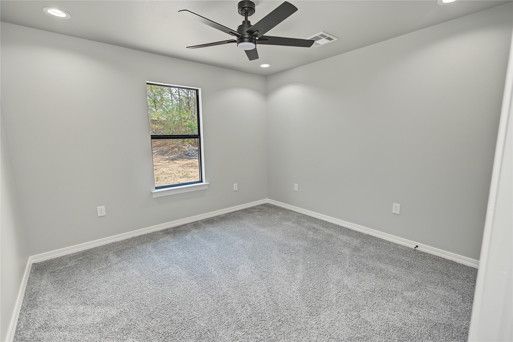 1809 Deer Run Property Photo 13