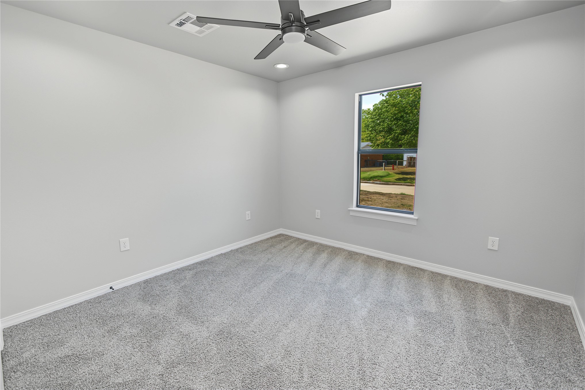 1809 Deer Run Property Photo 16