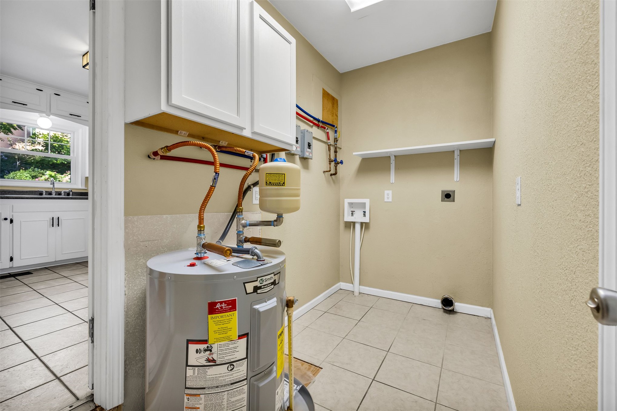 1634 S Lewis Place Property Photo 18
