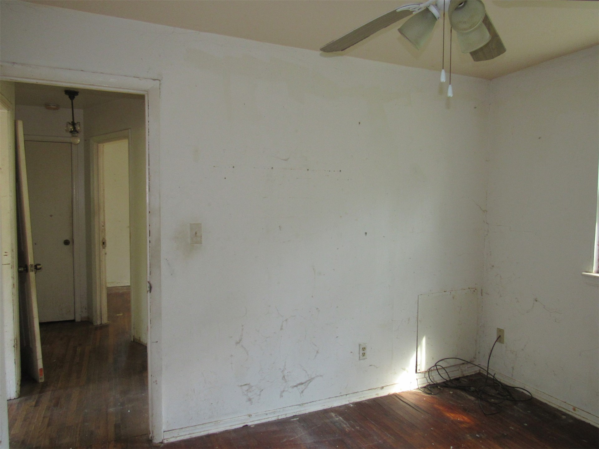 520 E Oklahoma Street Property Photo 3