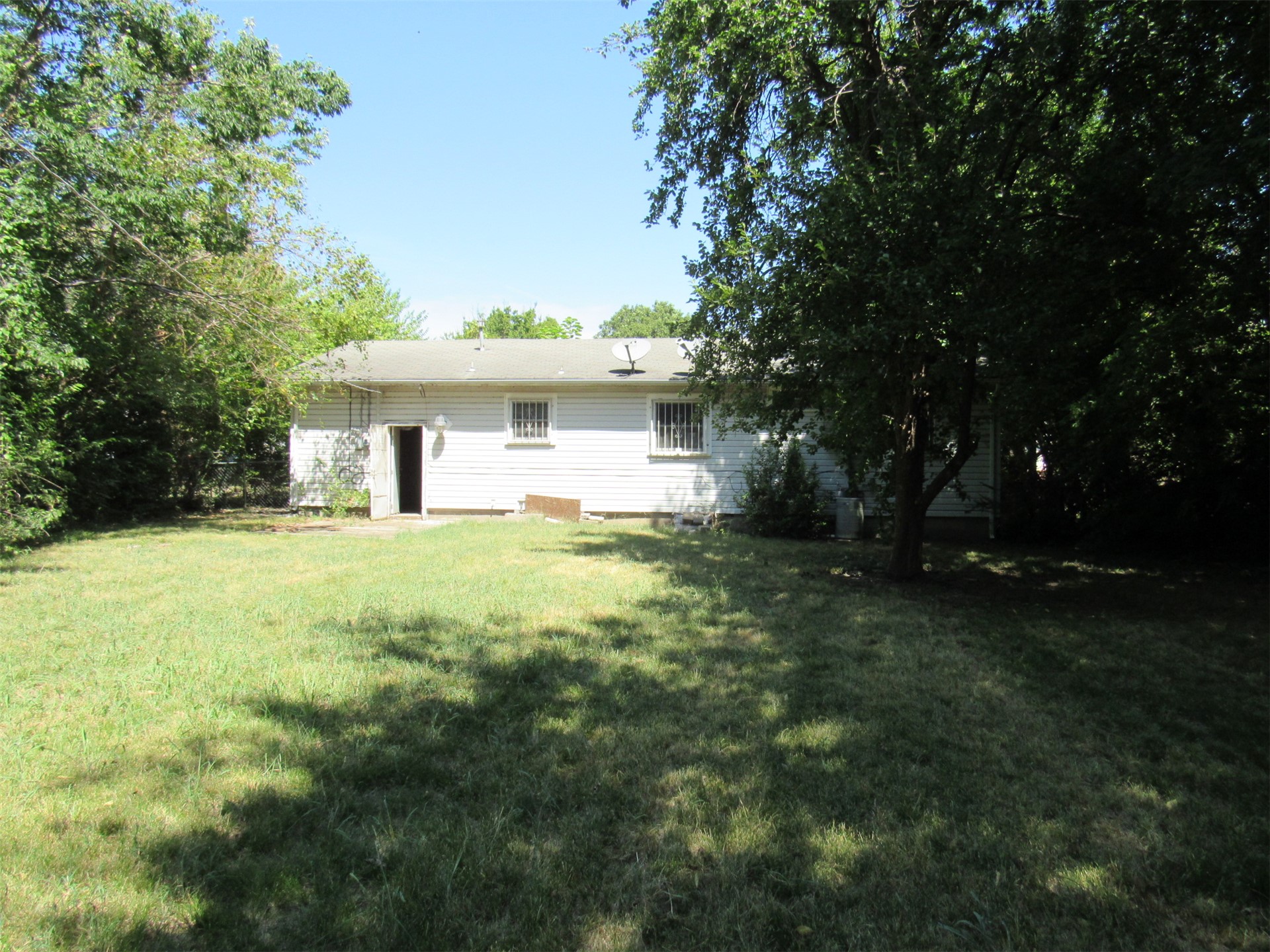520 E Oklahoma Street Property Photo 13