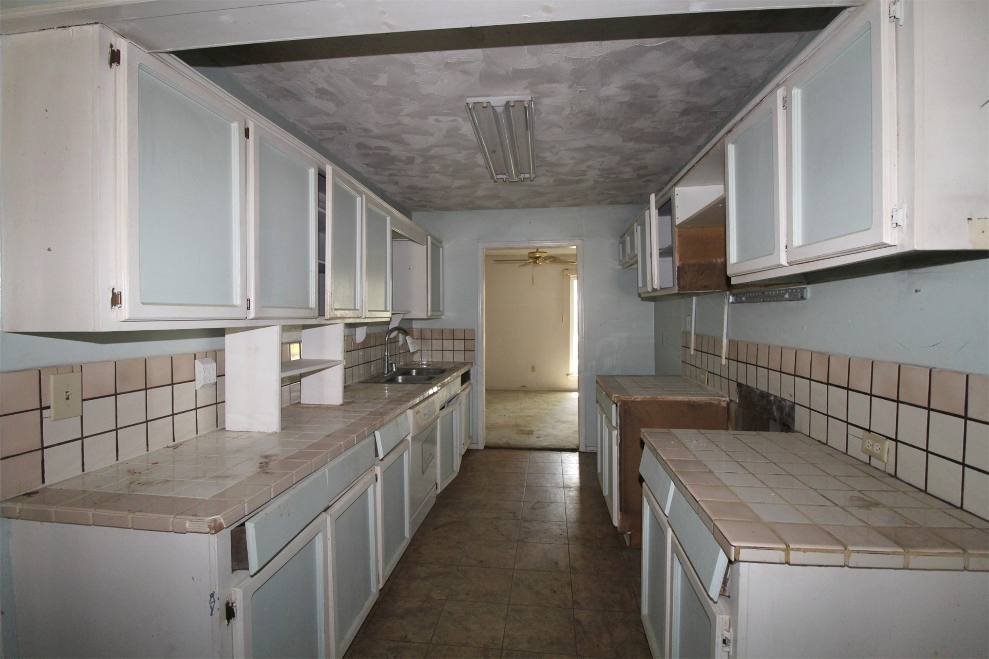 20911 E 32nd Place S Property Photo 11