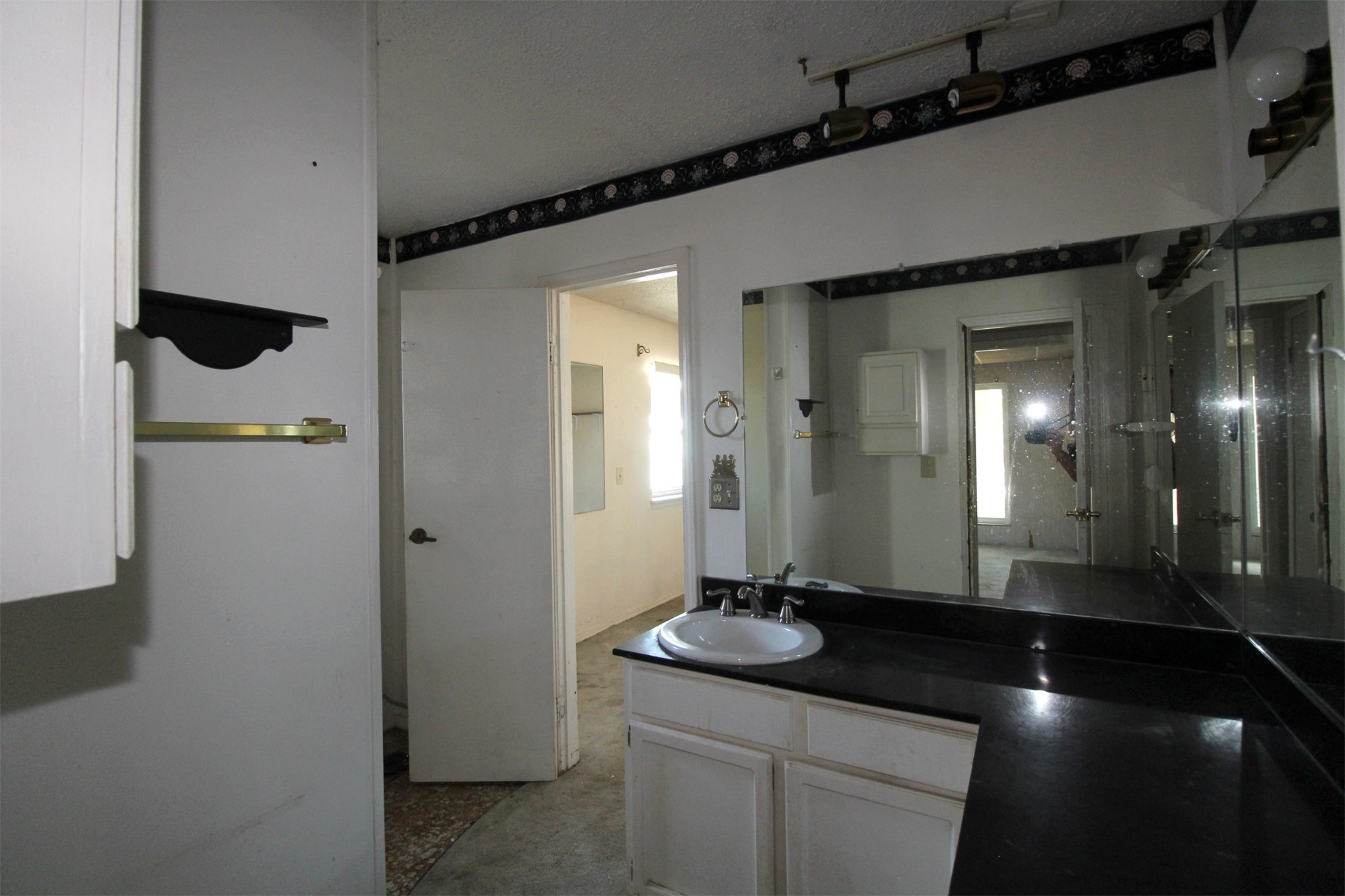 20911 E 32nd Place S Property Photo 33
