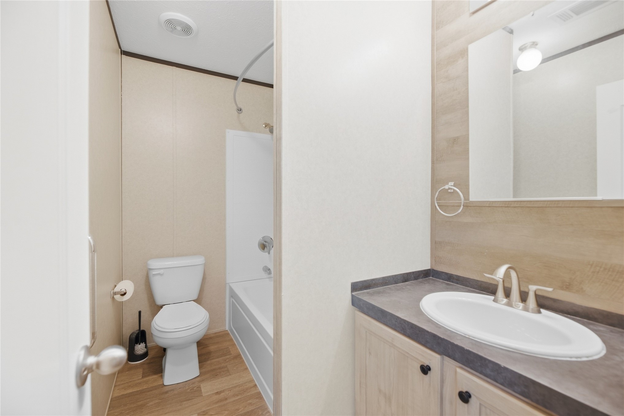 529 7th Street Property Photo 7