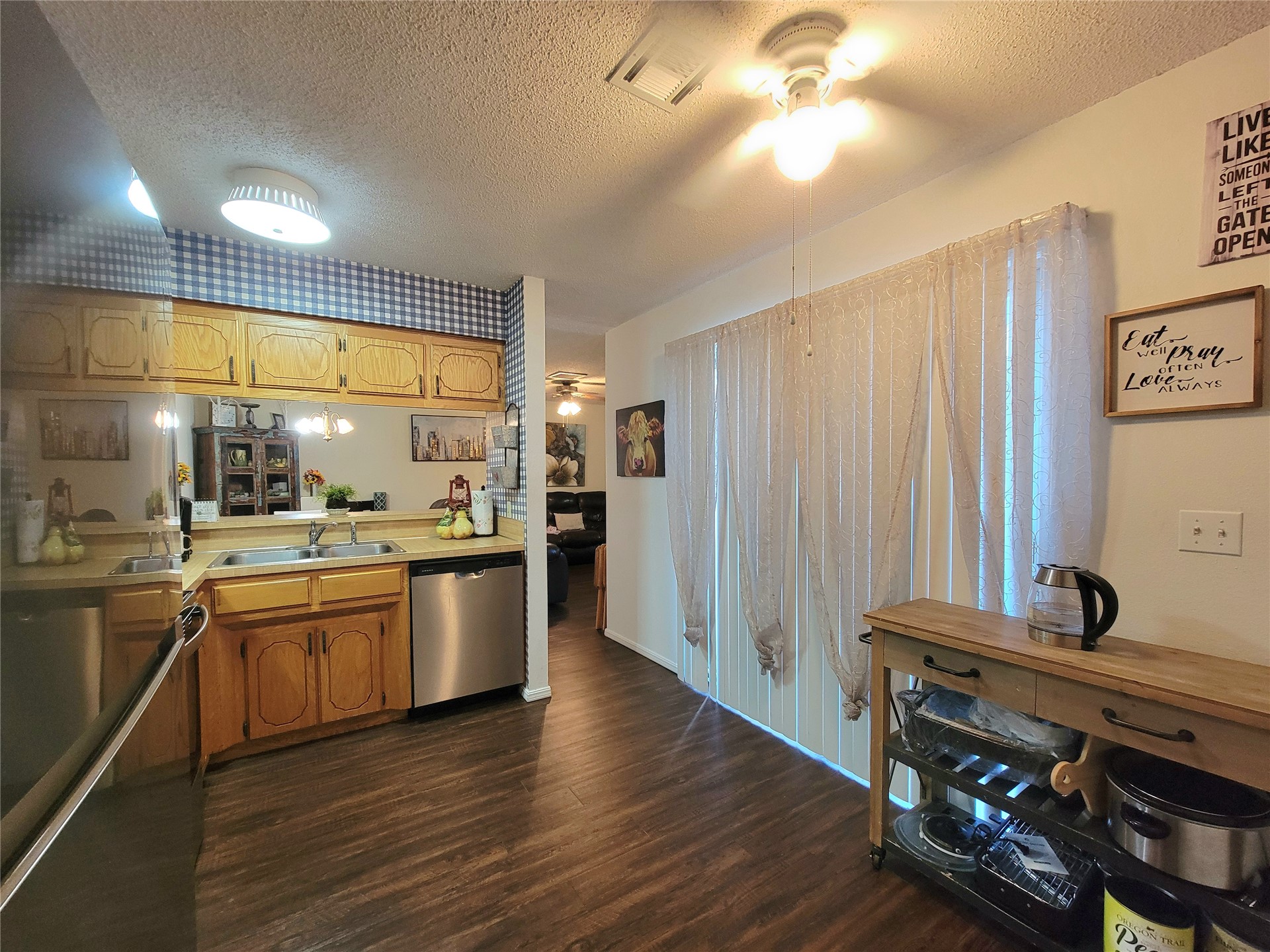 101 Doris Drive 31 Property Photo 6